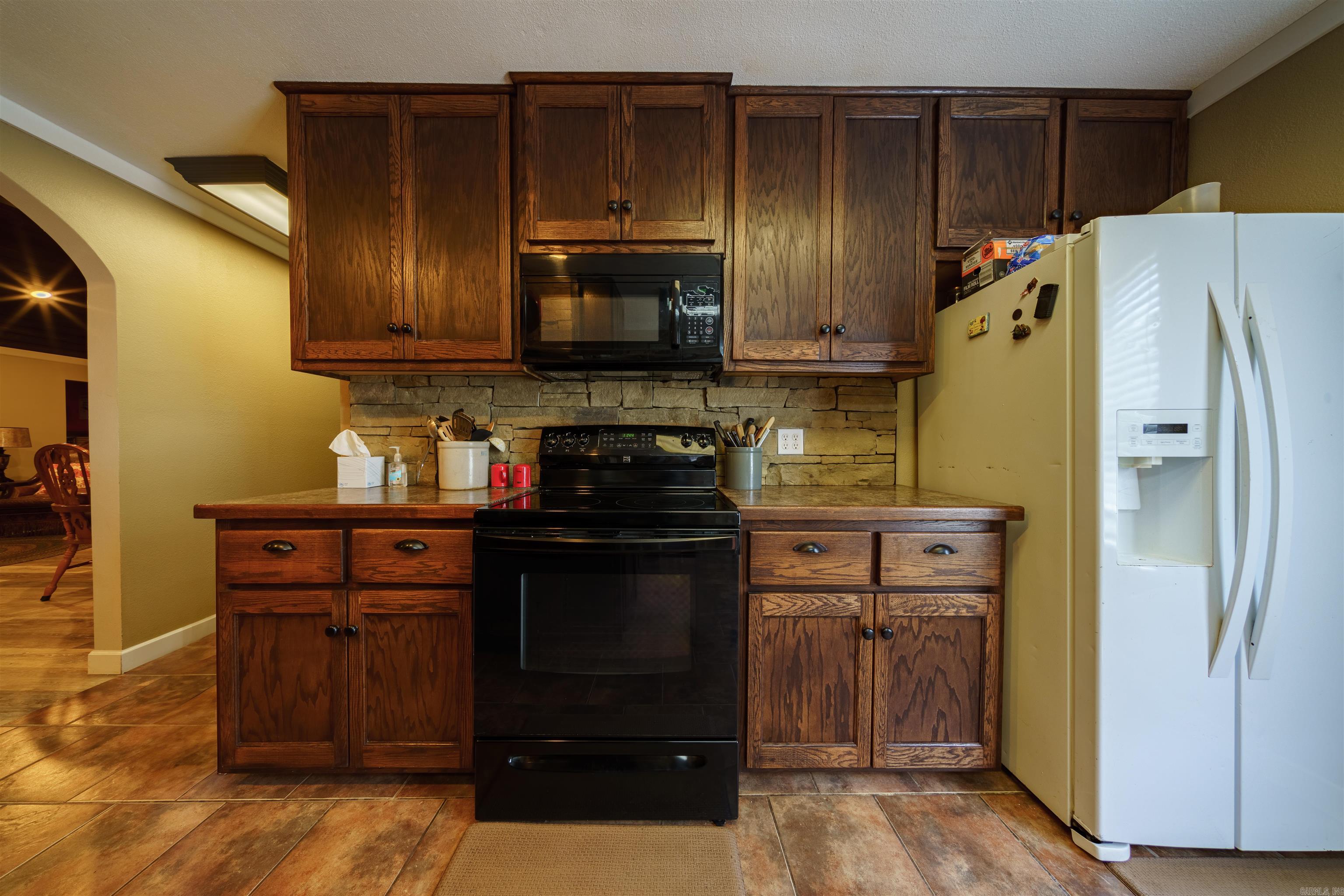 7099  Hwy 9  Mountain View, AR