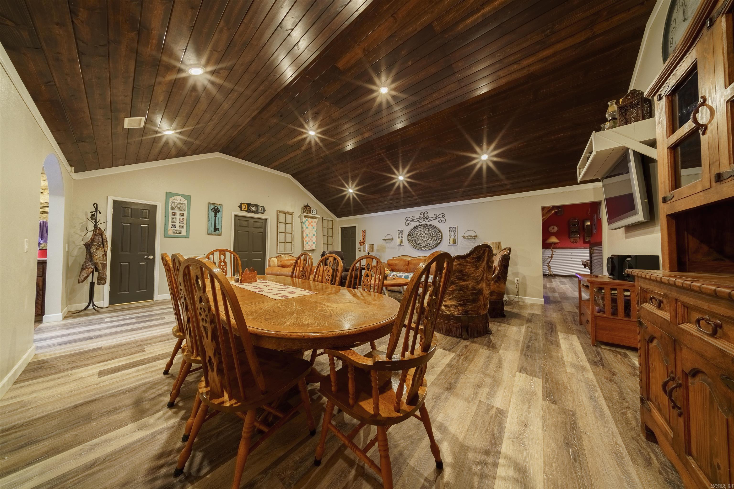 7099  Hwy 9  Mountain View, AR
