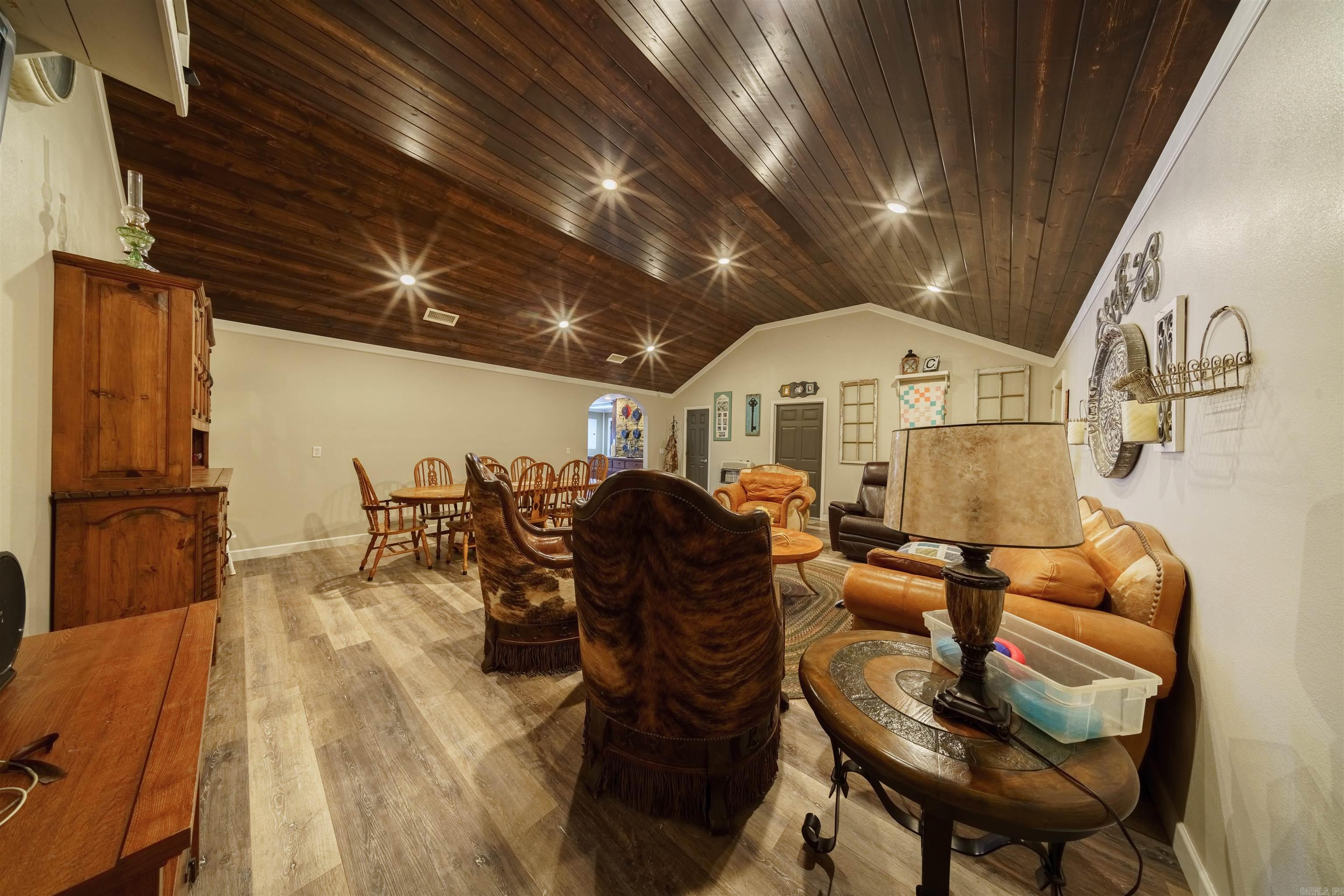 7099  Hwy 9  Mountain View, AR