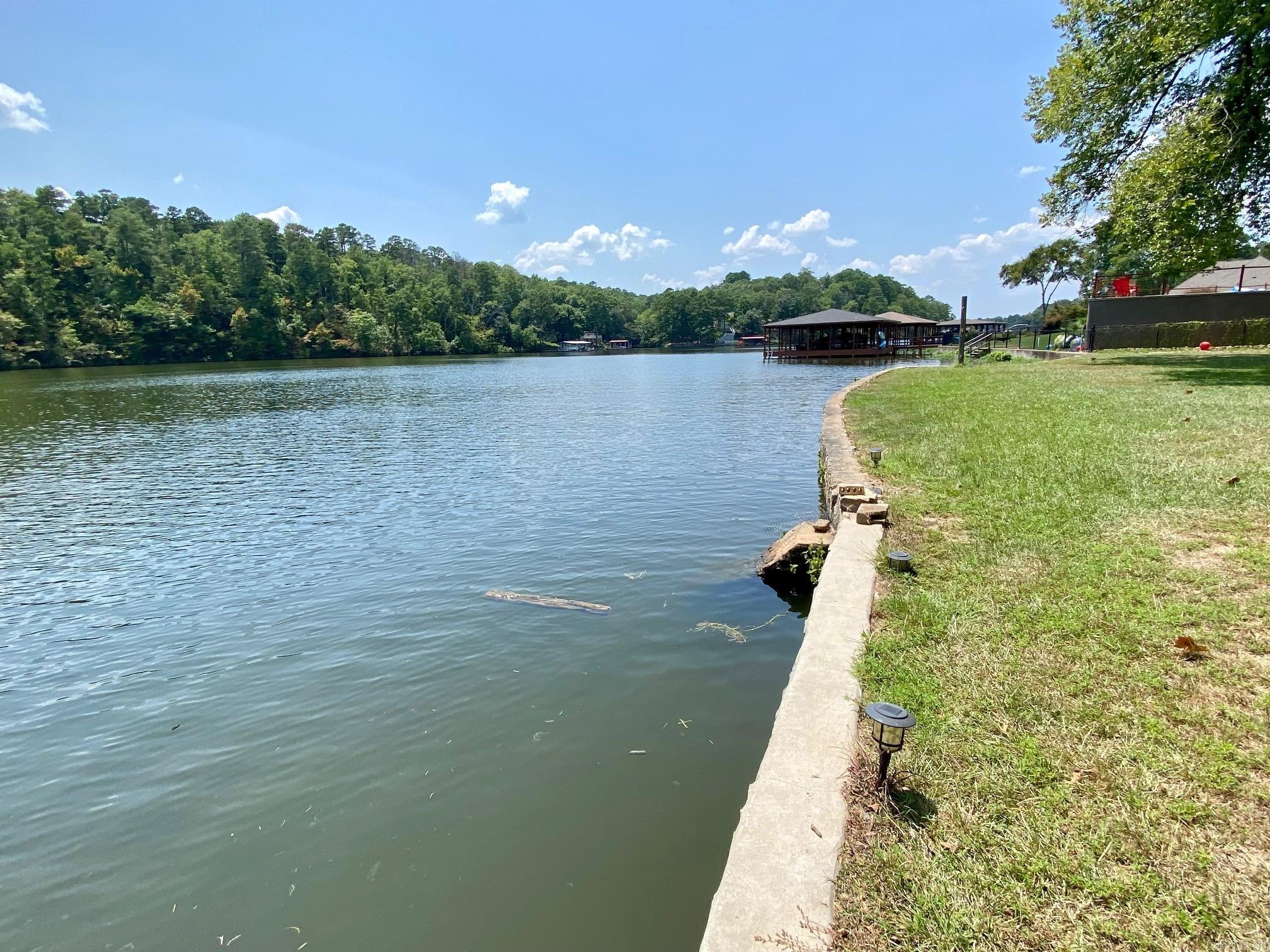 1819  Lakeshore  Hot Springs, AR