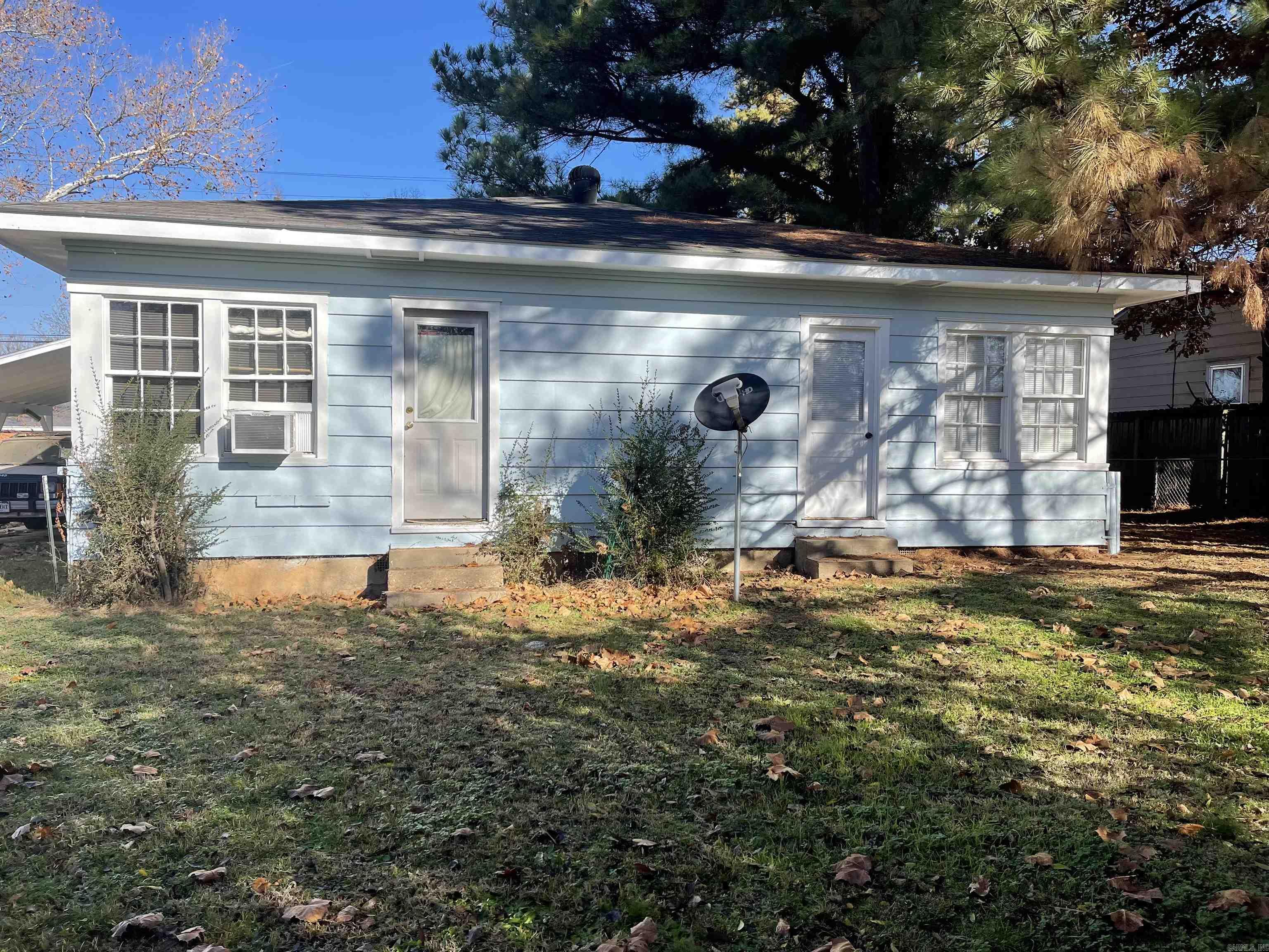 1107  Reynolds St  Clarksville, AR