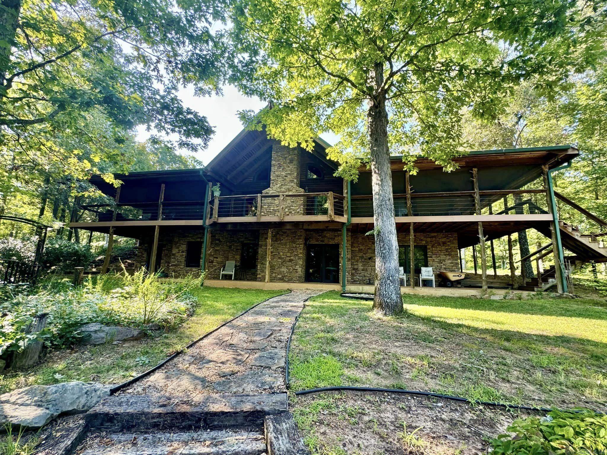 4003  Sunny Fox  Mountain View, AR