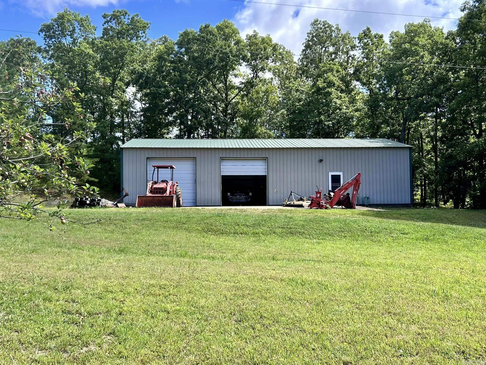 4003  Sunny Fox  Mountain View, AR