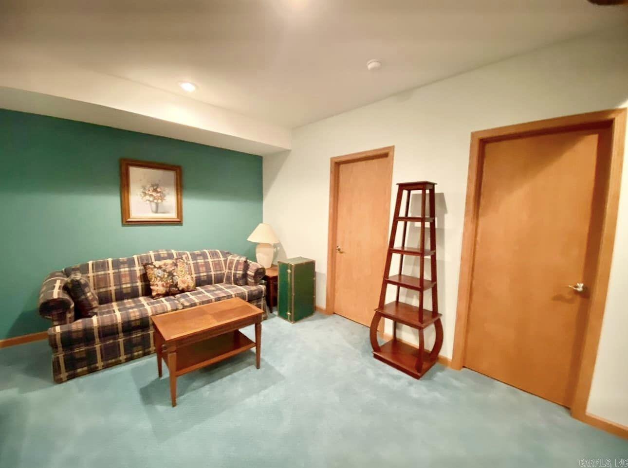 4003  Sunny Fox  Mountain View, AR