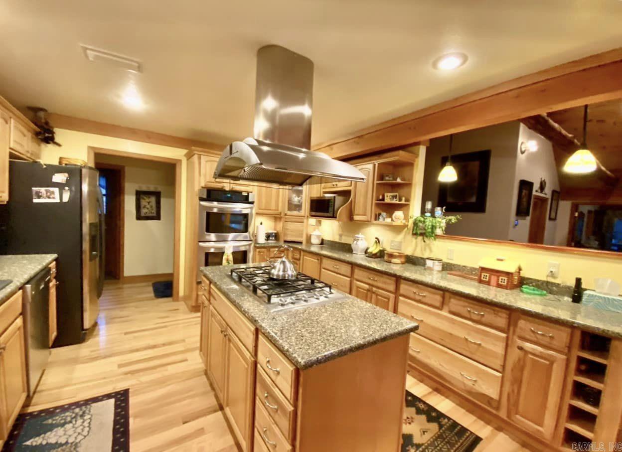 4003  Sunny Fox  Mountain View, AR