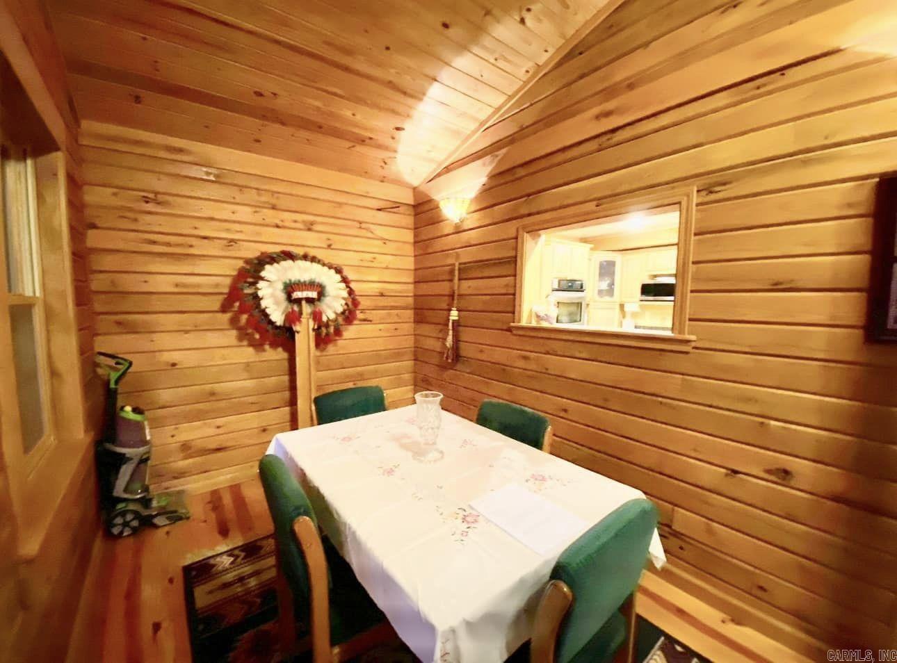 4003  Sunny Fox  Mountain View, AR