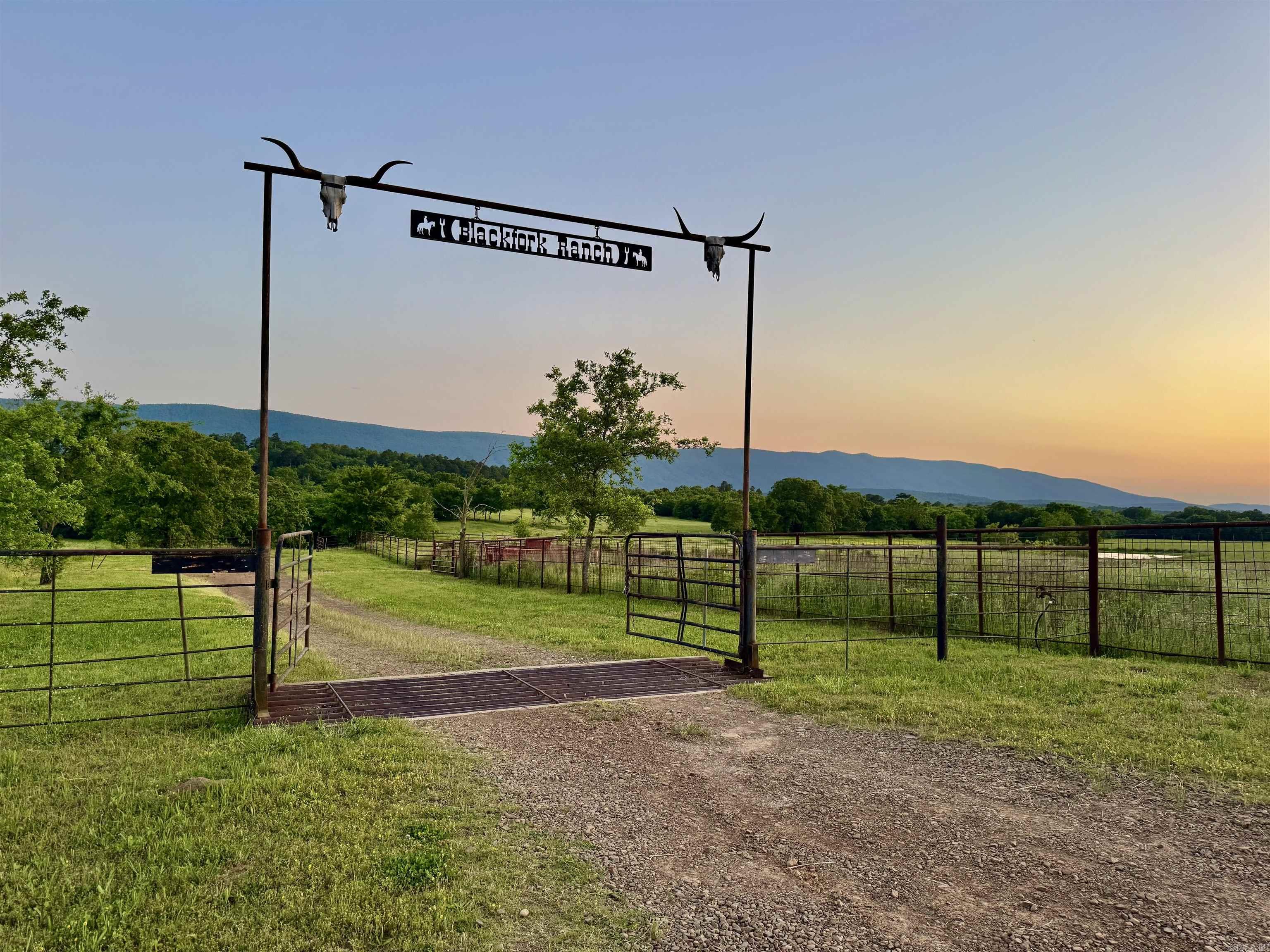 35871  Blackfork  Mena, AR