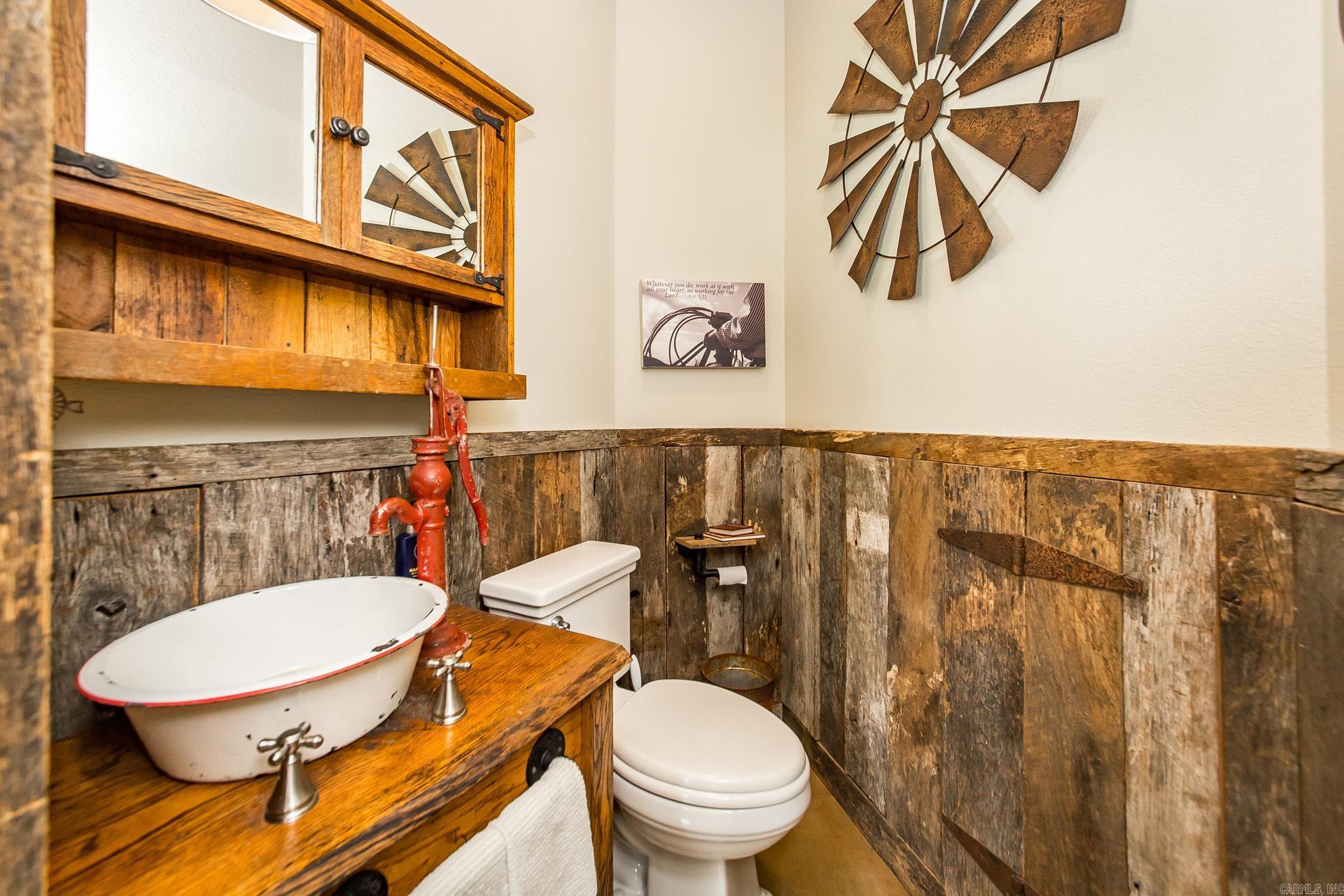 2494  Highway 236 E  Lonoke, AR