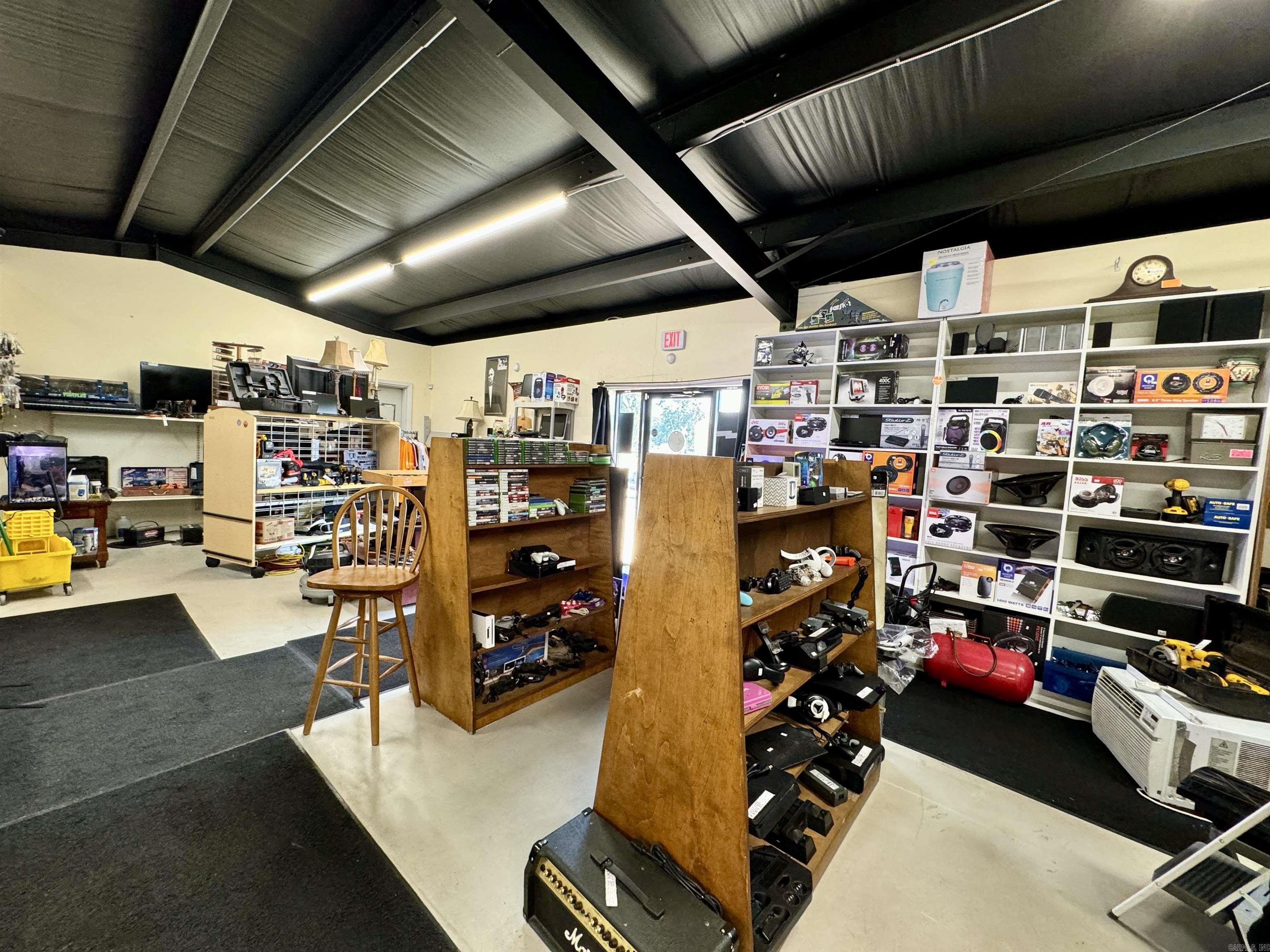300 W Broadway Street  Morrilton, AR