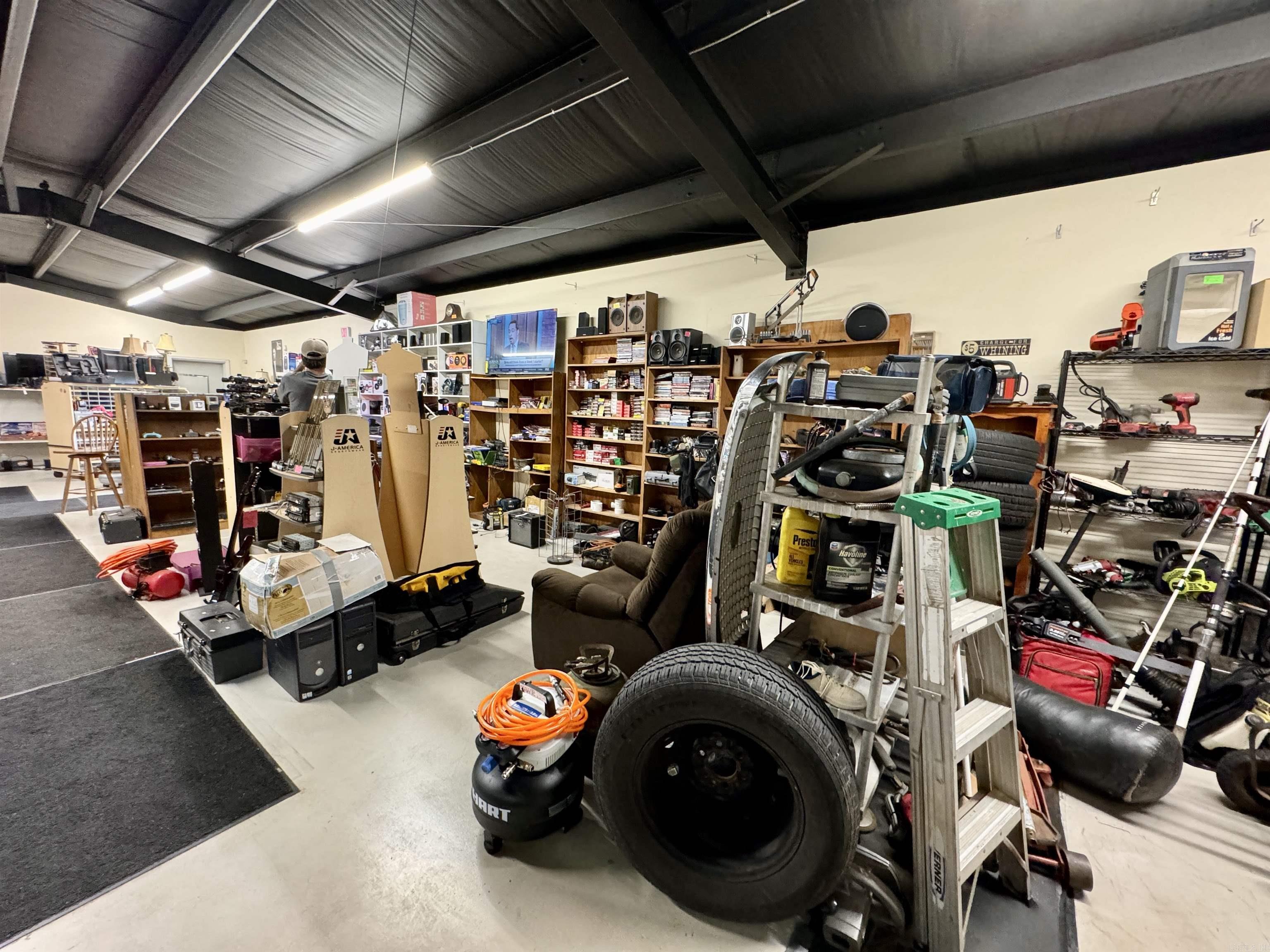 300 W Broadway Street  Morrilton, AR