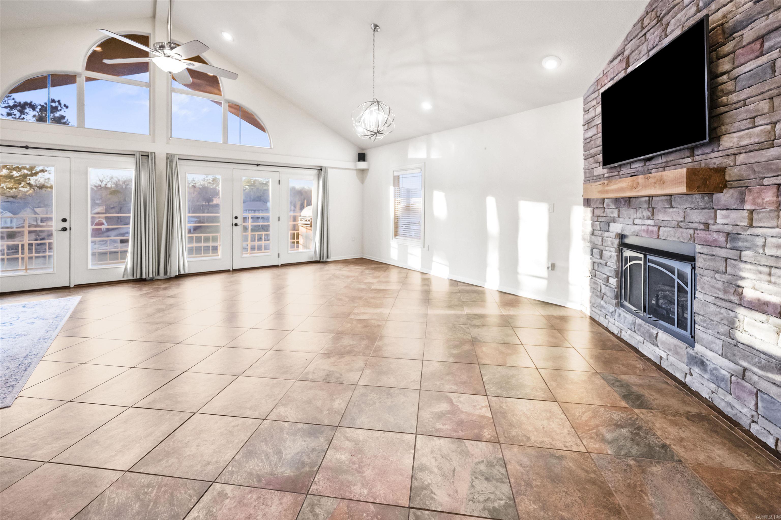 206  Houston  Hot Springs, AR