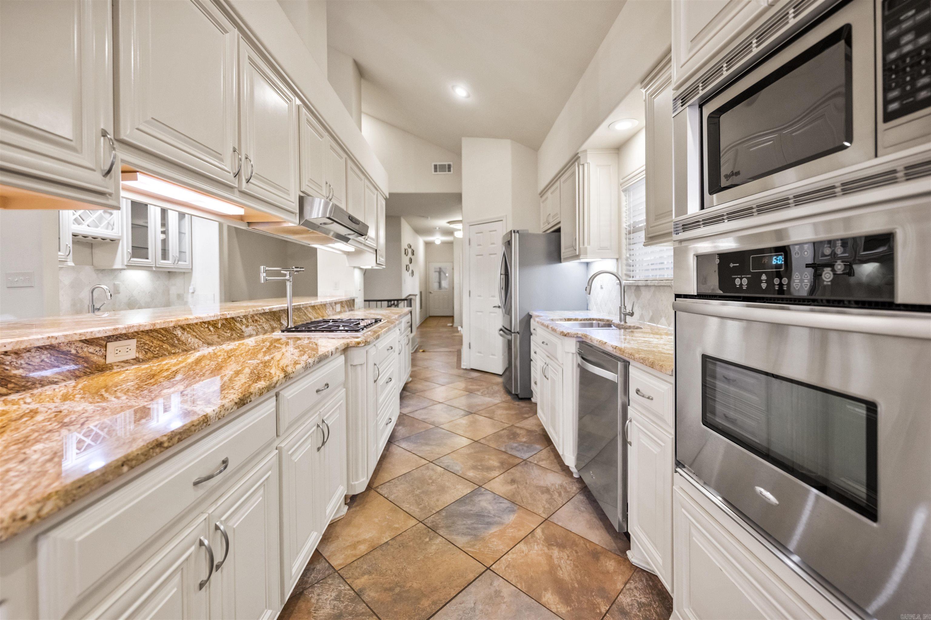 206  Houston  Hot Springs, AR
