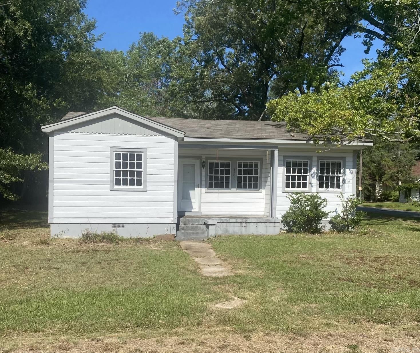 3500 S Poplar