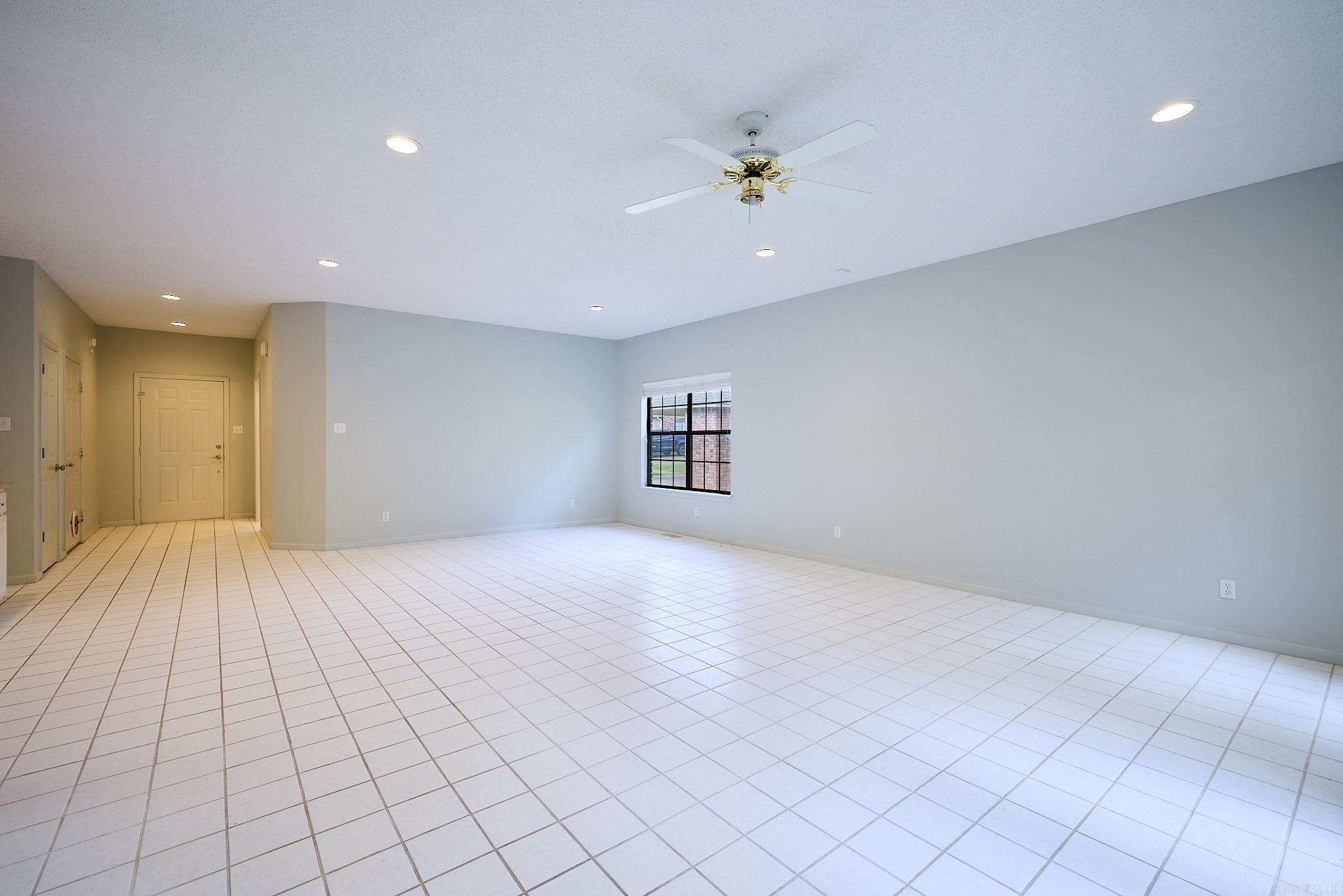 101  Creekview  Hot Springs, AR