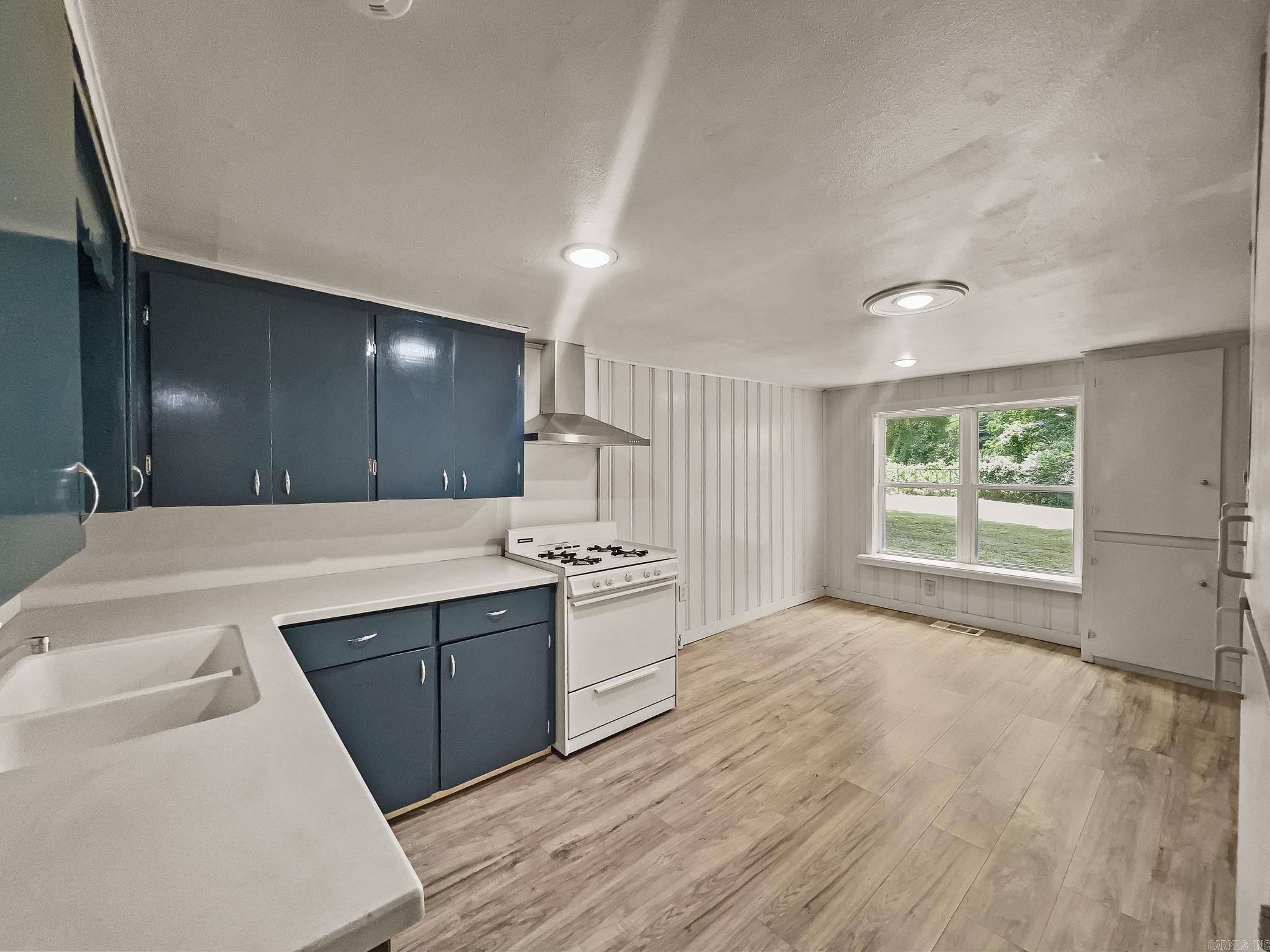 541 S 2nd St  Foreman, AR