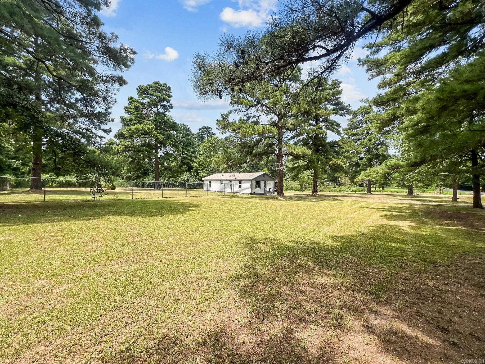 541 S 2nd St  Foreman, AR