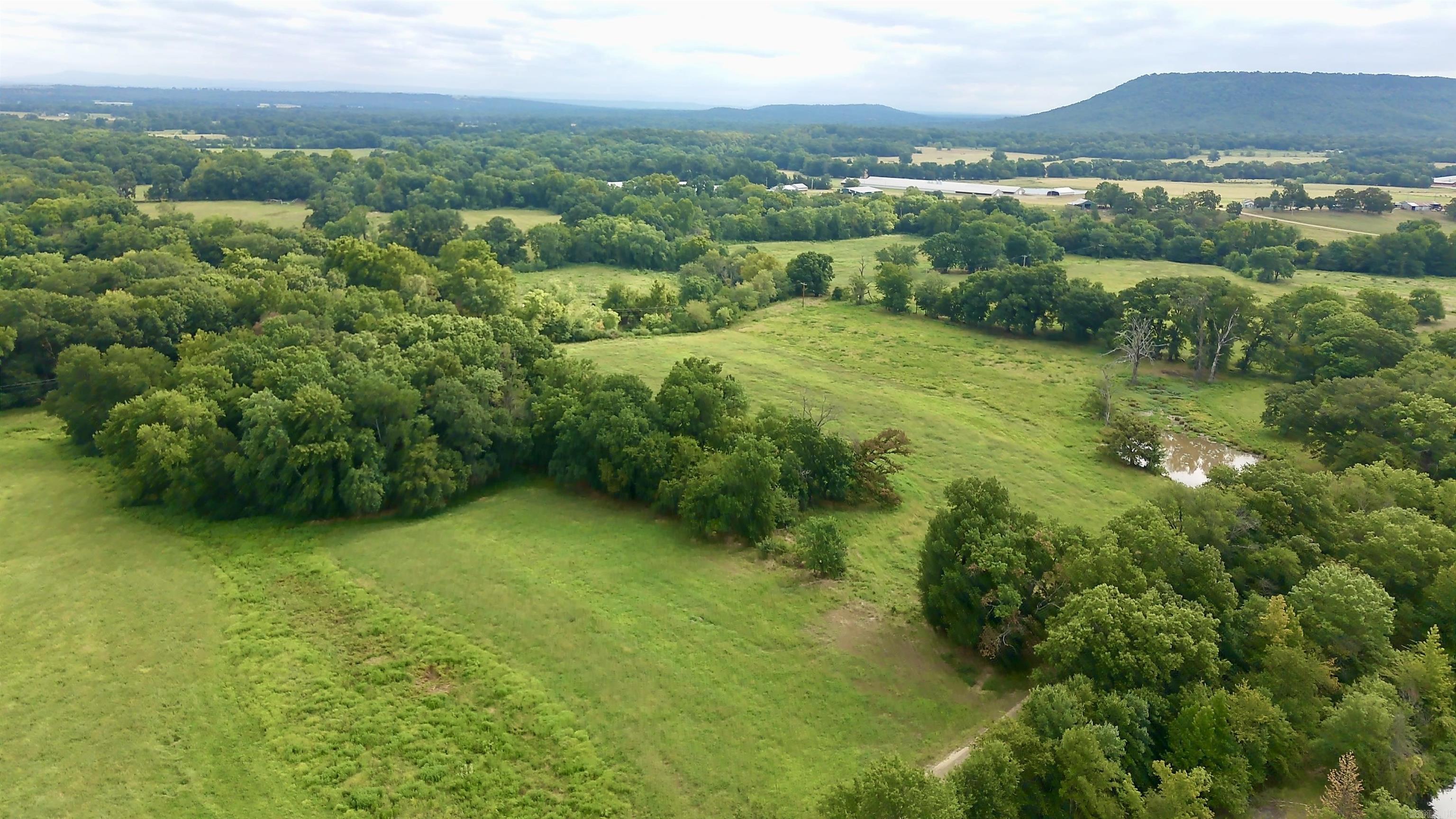 647 N Sixhalf Mile  Paris, AR