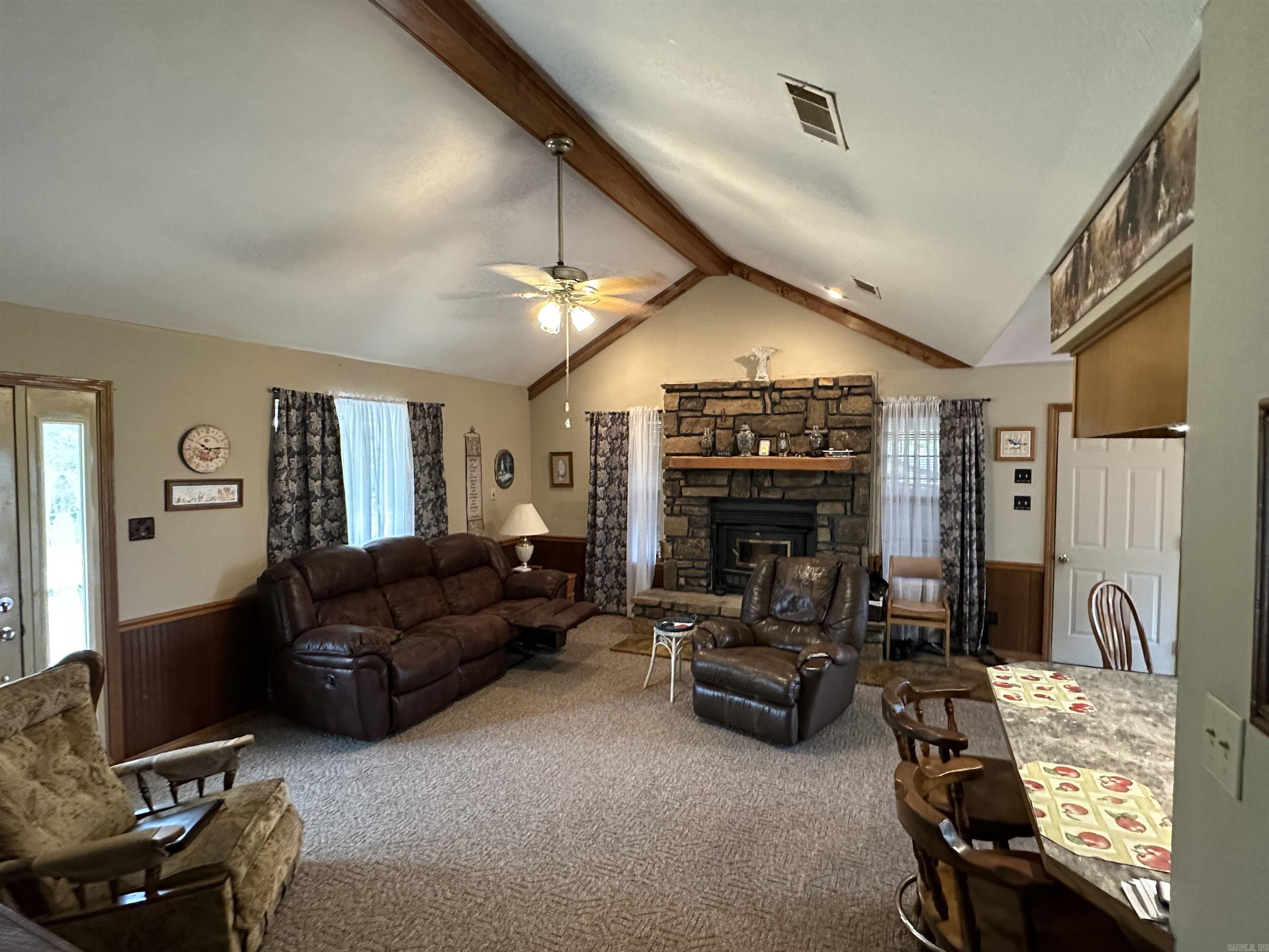 647 N Sixhalf Mile  Paris, AR