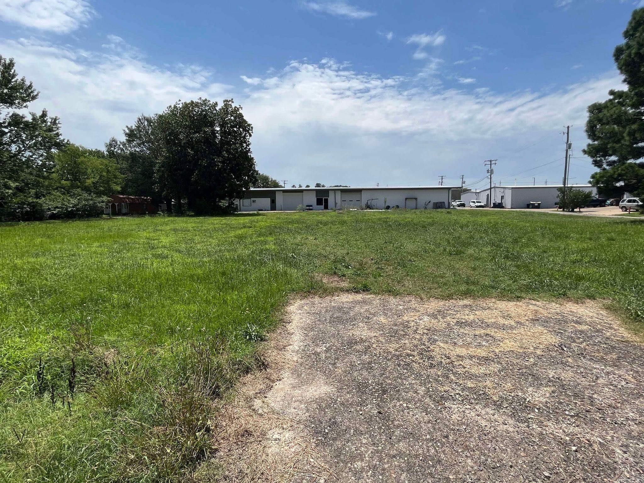 207 B  Martin  Mena, AR