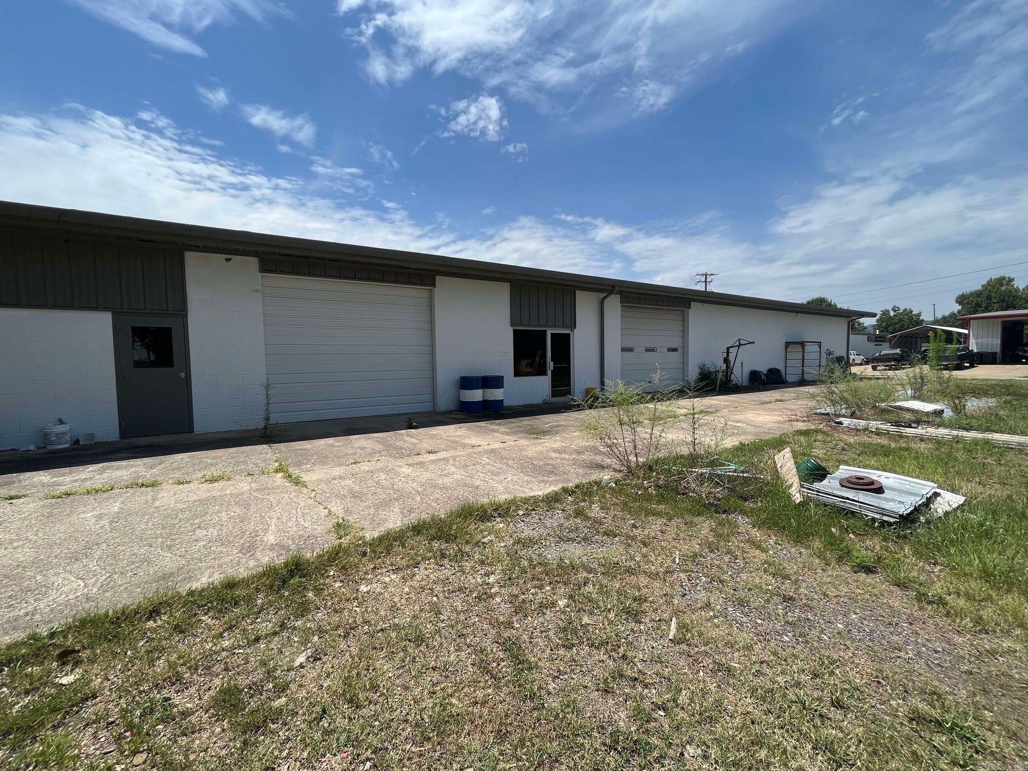 207 B  Martin  Mena, AR