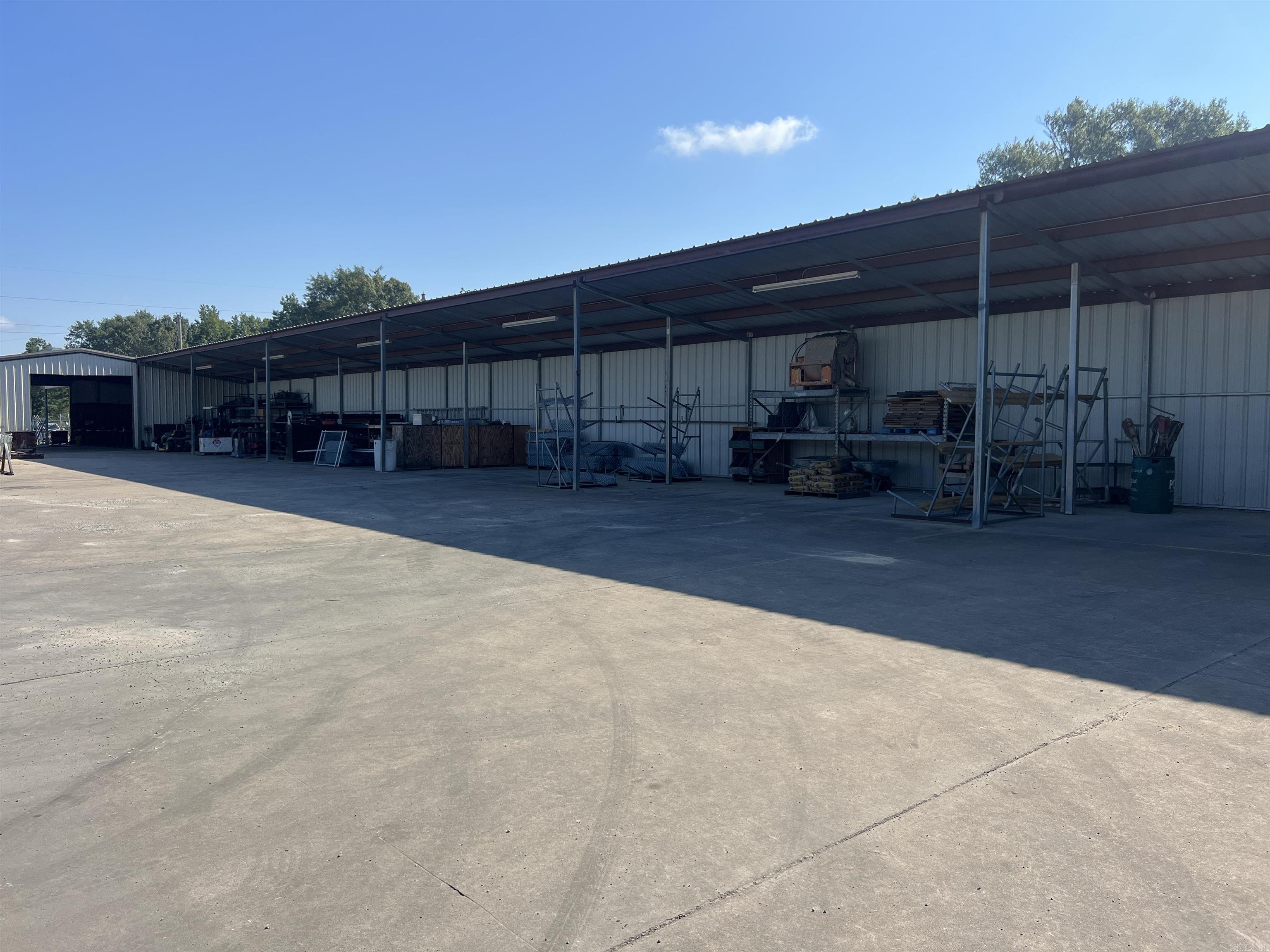803  Thomas  White Hall, AR