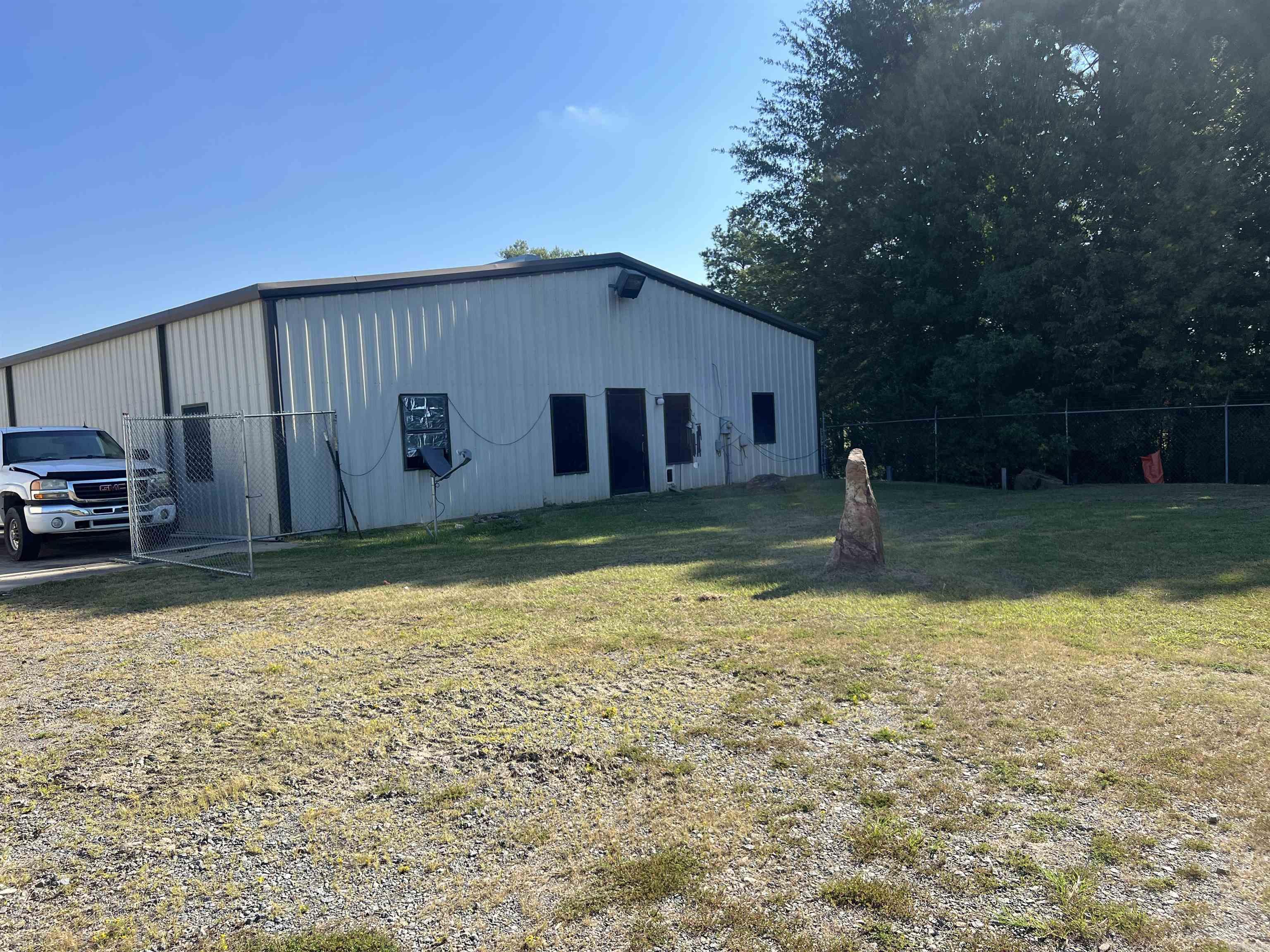 803  Thomas  White Hall, AR