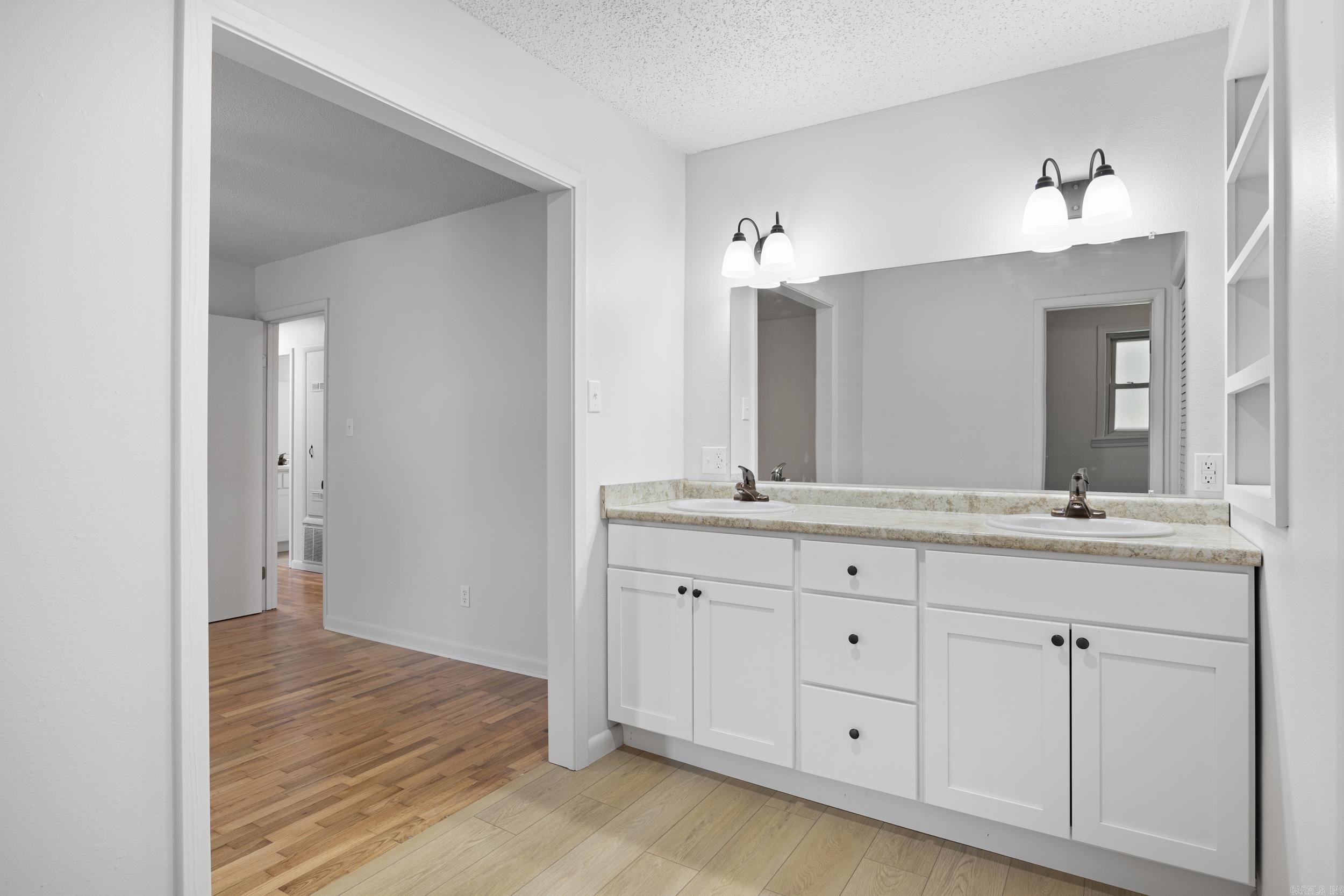 905 N Frankfort  Russellville, AR