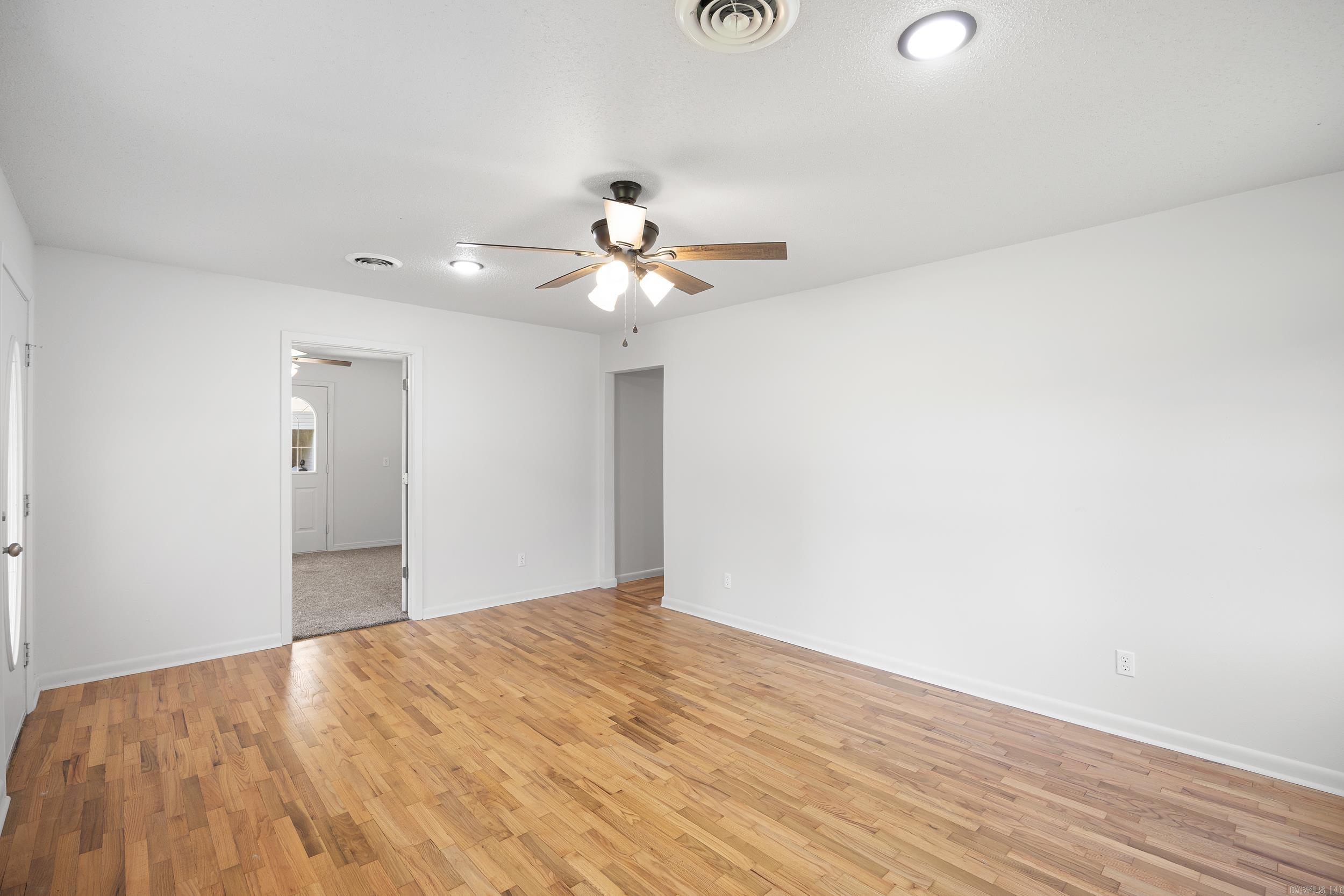 905 N Frankfort  Russellville, AR