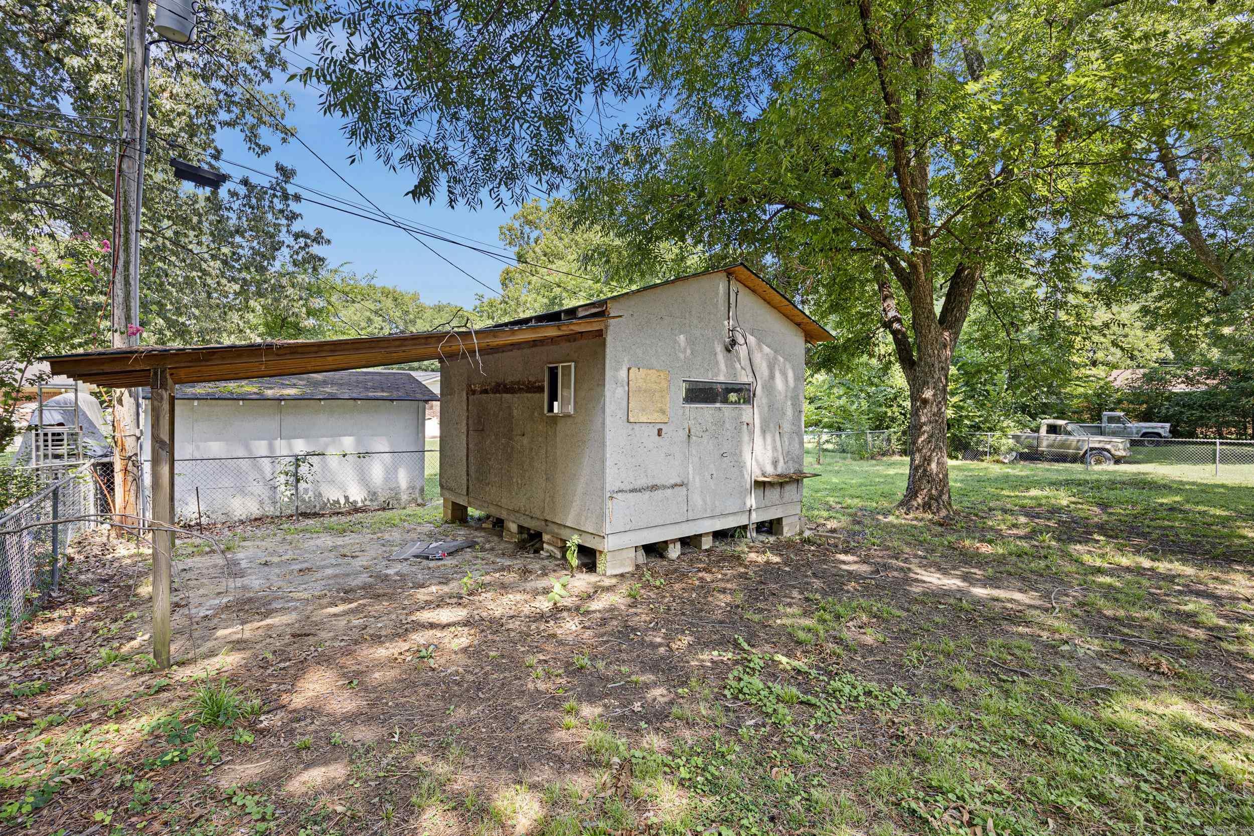 905 N Frankfort  Russellville, AR