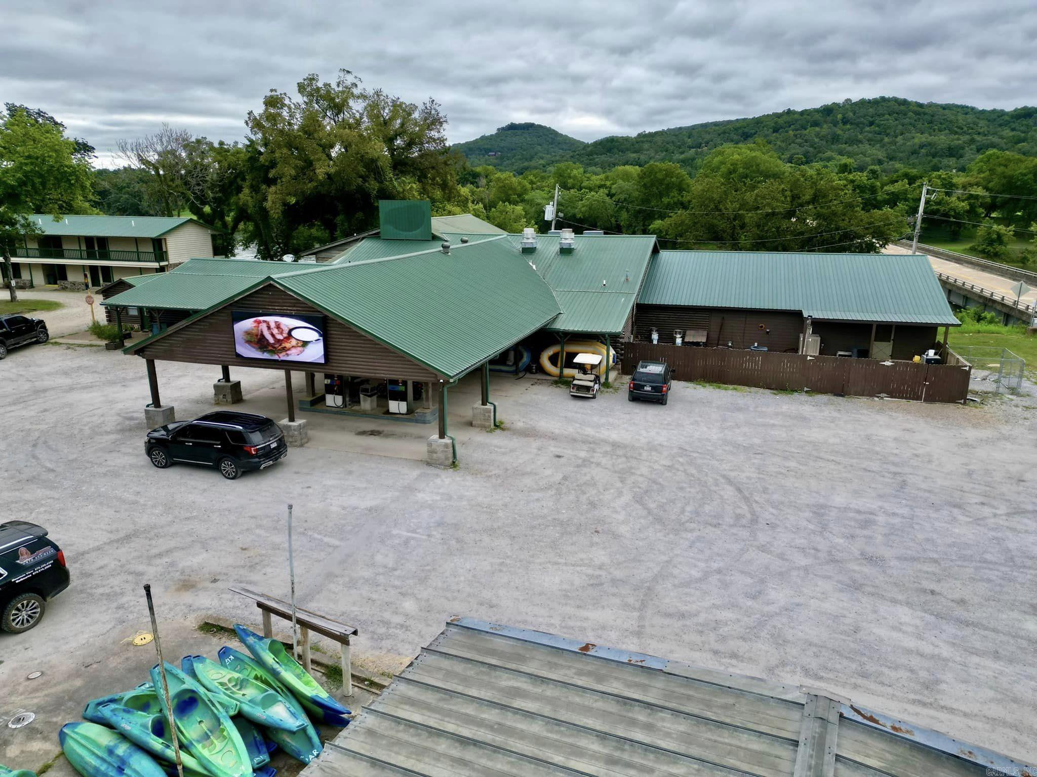 23080 N Hwy 5  Mountain View, AR