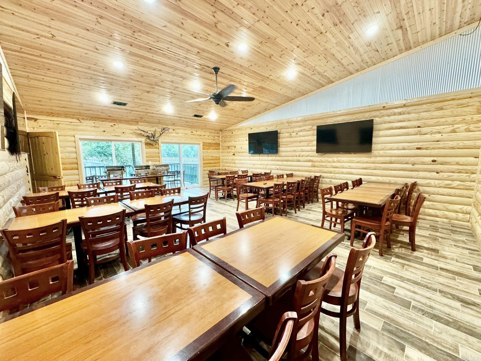 23080 N Hwy 5  Mountain View, AR