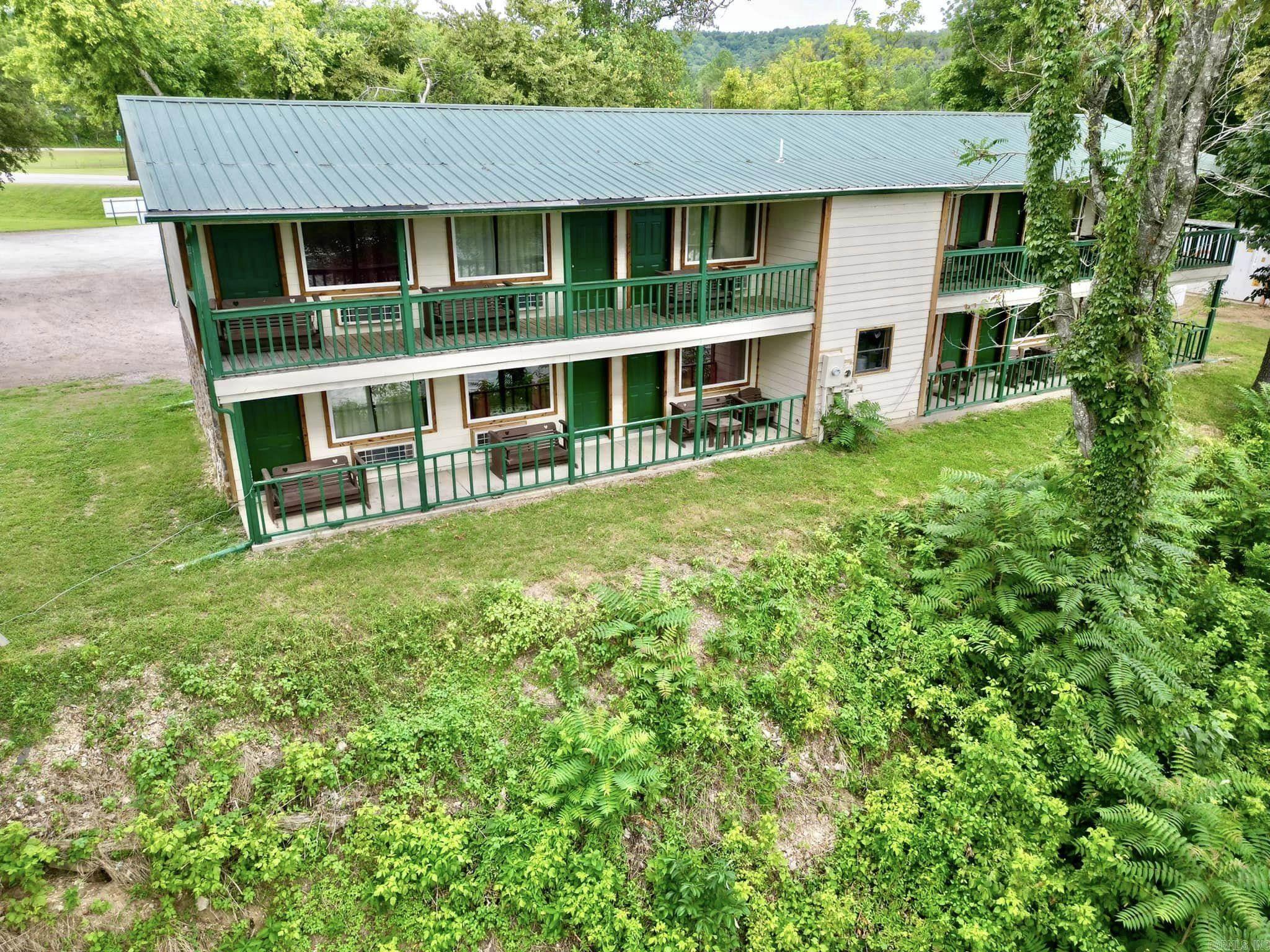 23080 N Hwy 5  Mountain View, AR