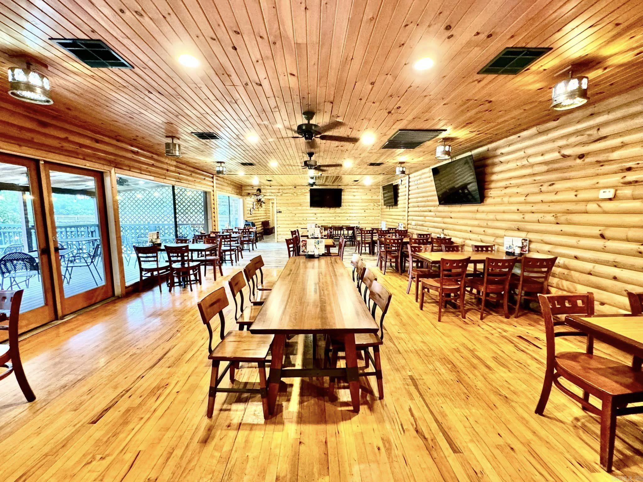 23080 N Hwy 5  Mountain View, AR