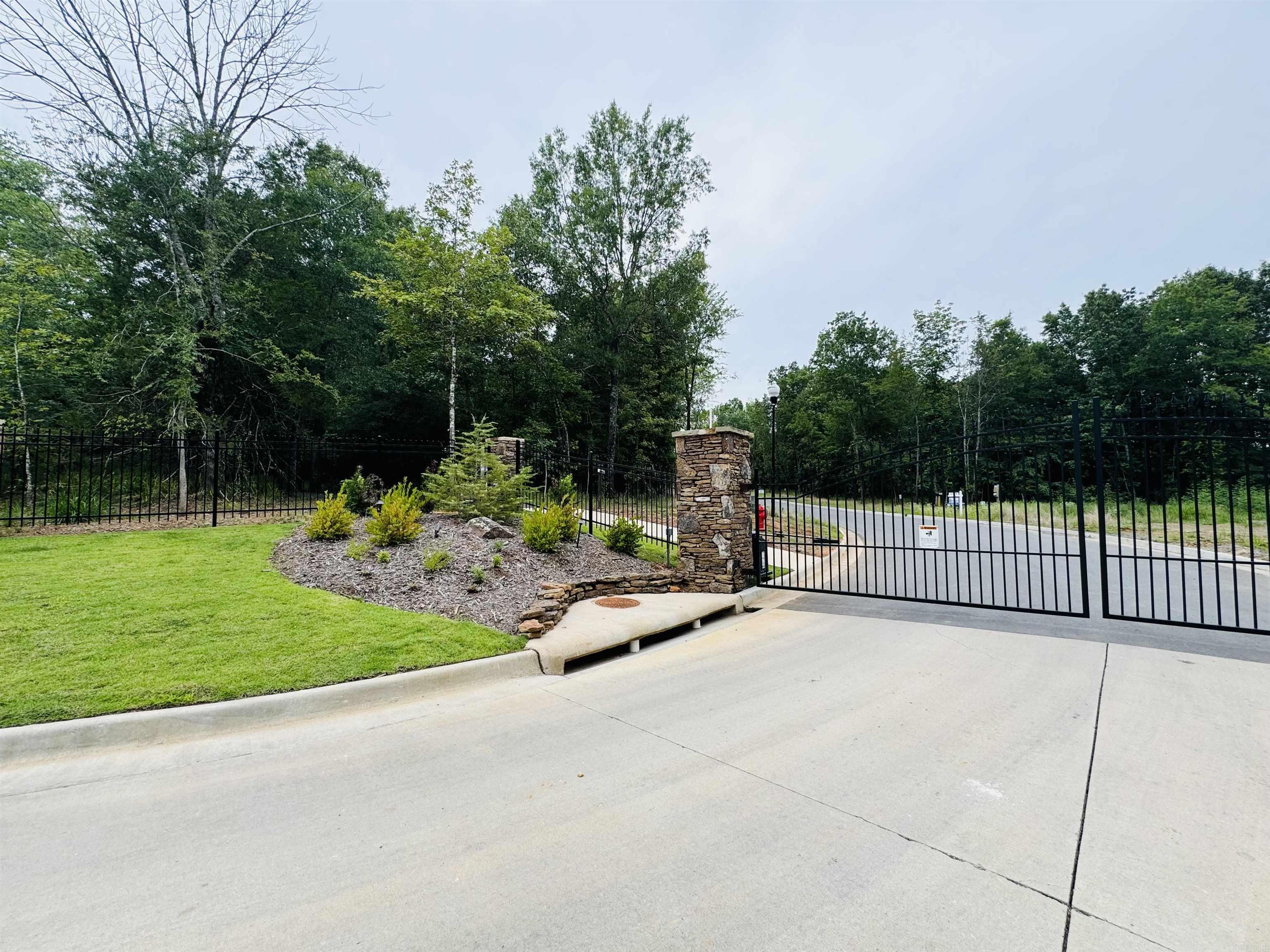 200  SHAGBARK TRAIL  Maumelle, AR