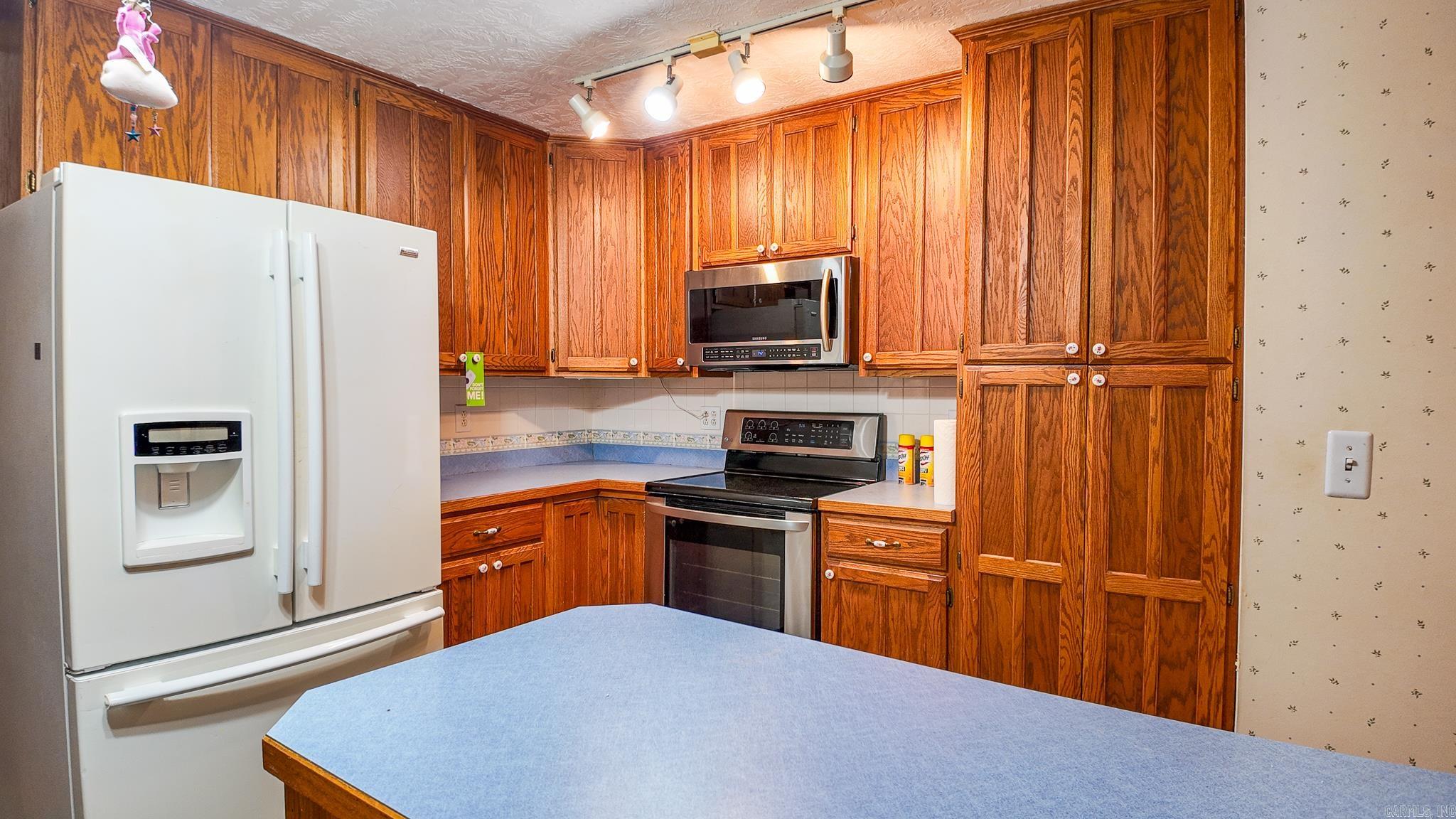 1690  Fairway  Batesville, AR