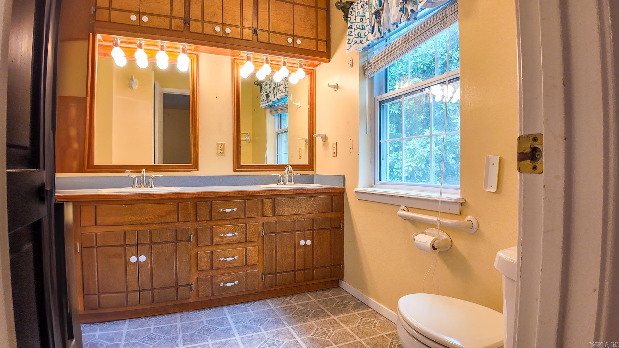 1690  Fairway  Batesville, AR