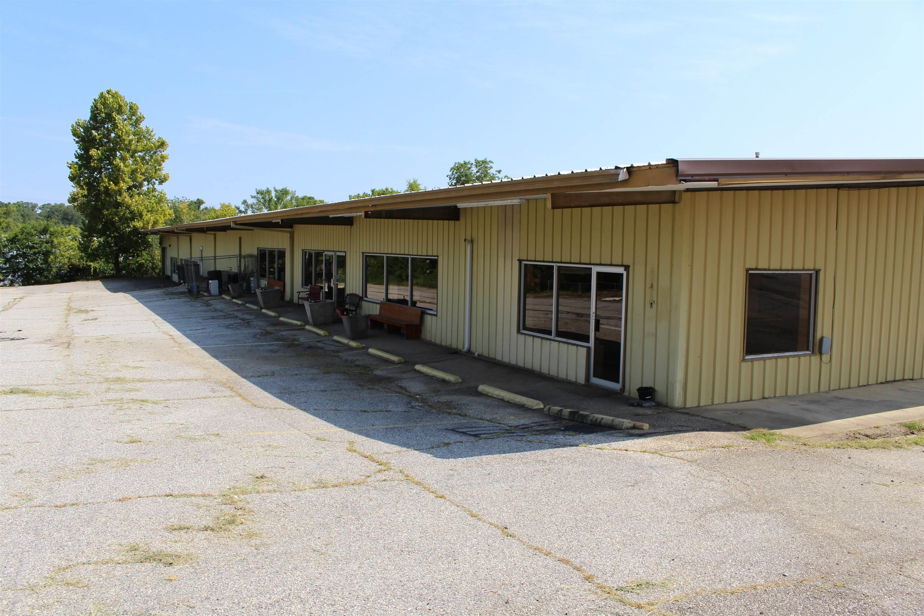 112 W Hwy 270  Mount Ida, AR