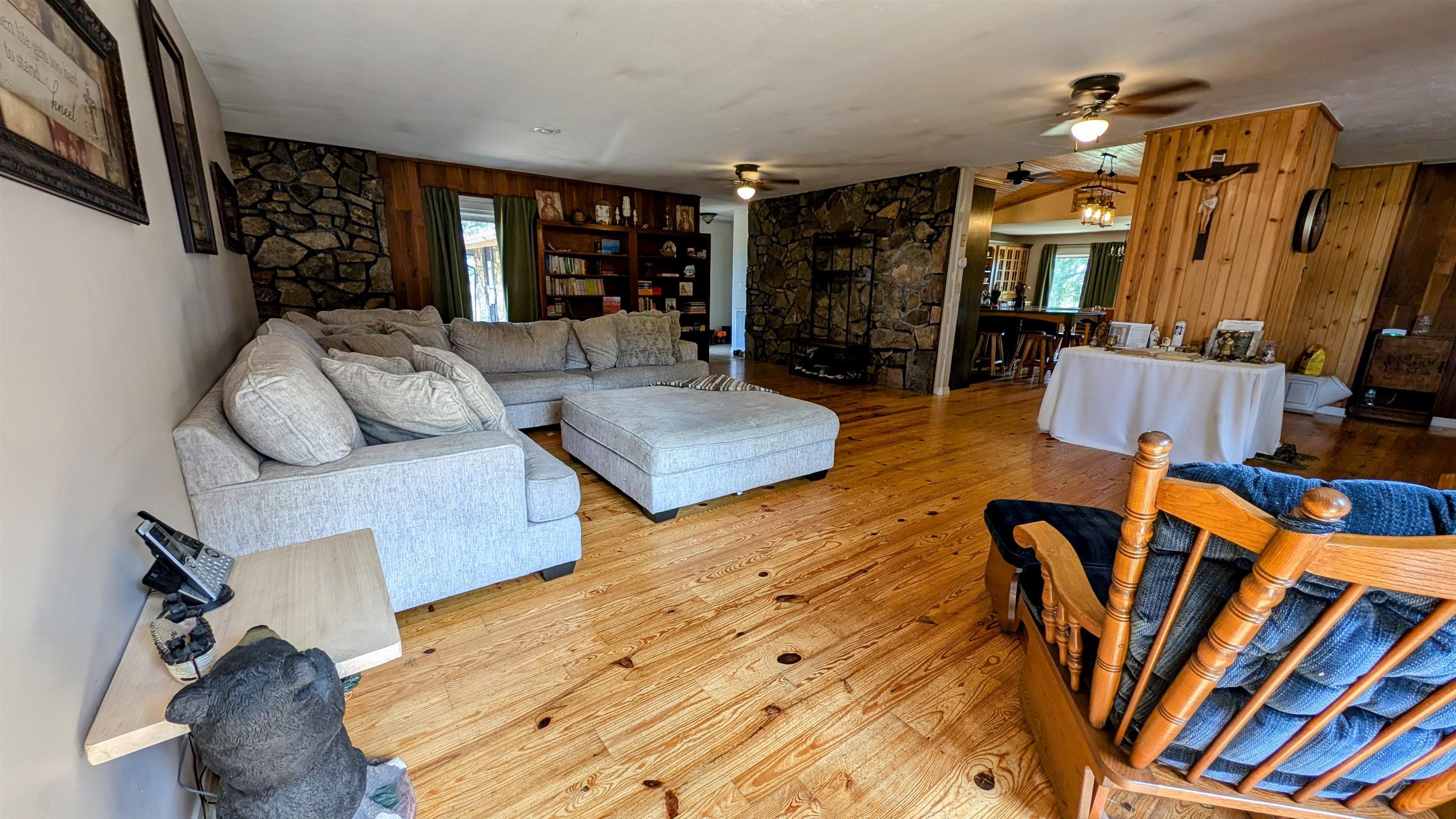 5146 N 9  Salem, AR