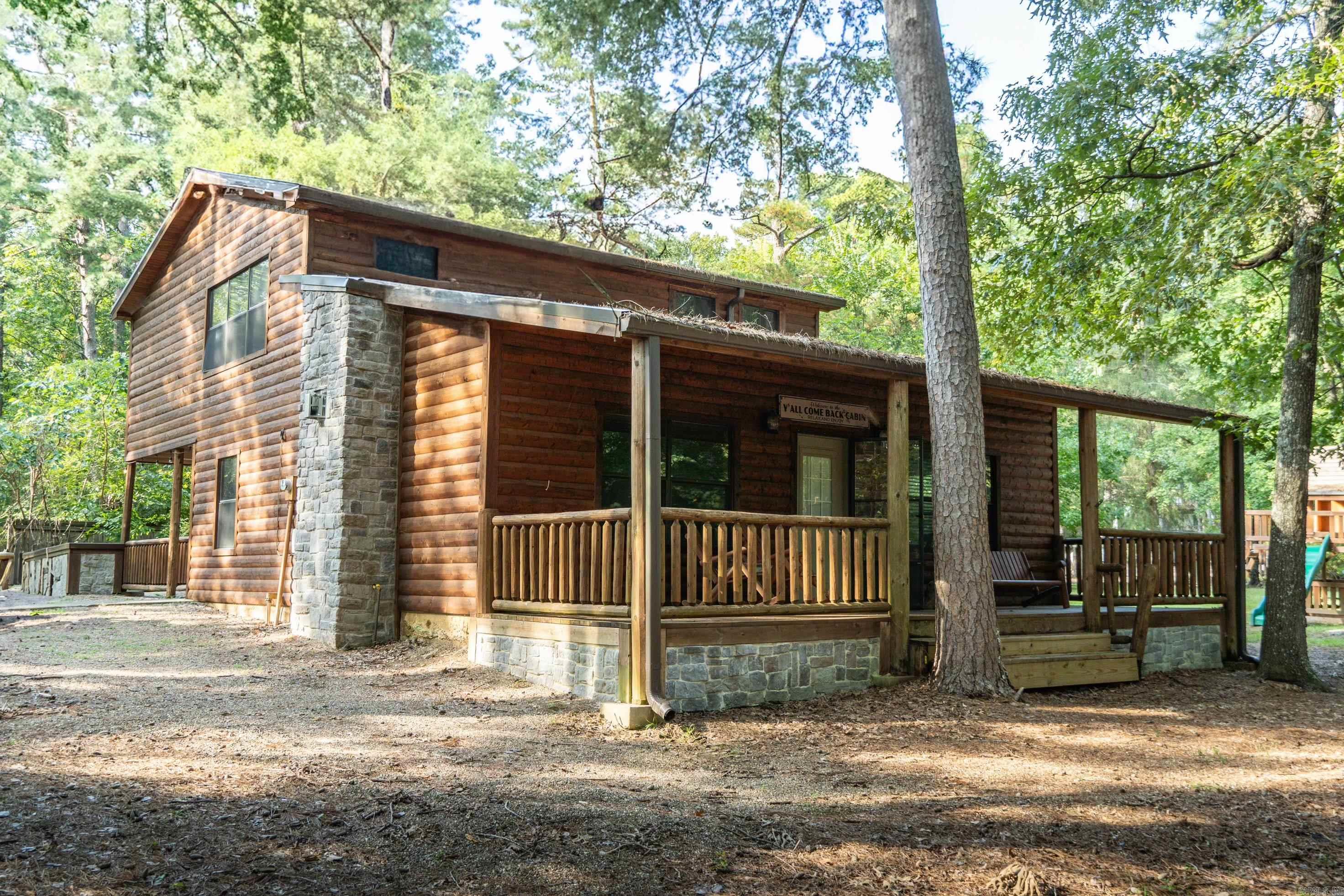 172  Cedar Creek  Hochatown, OK