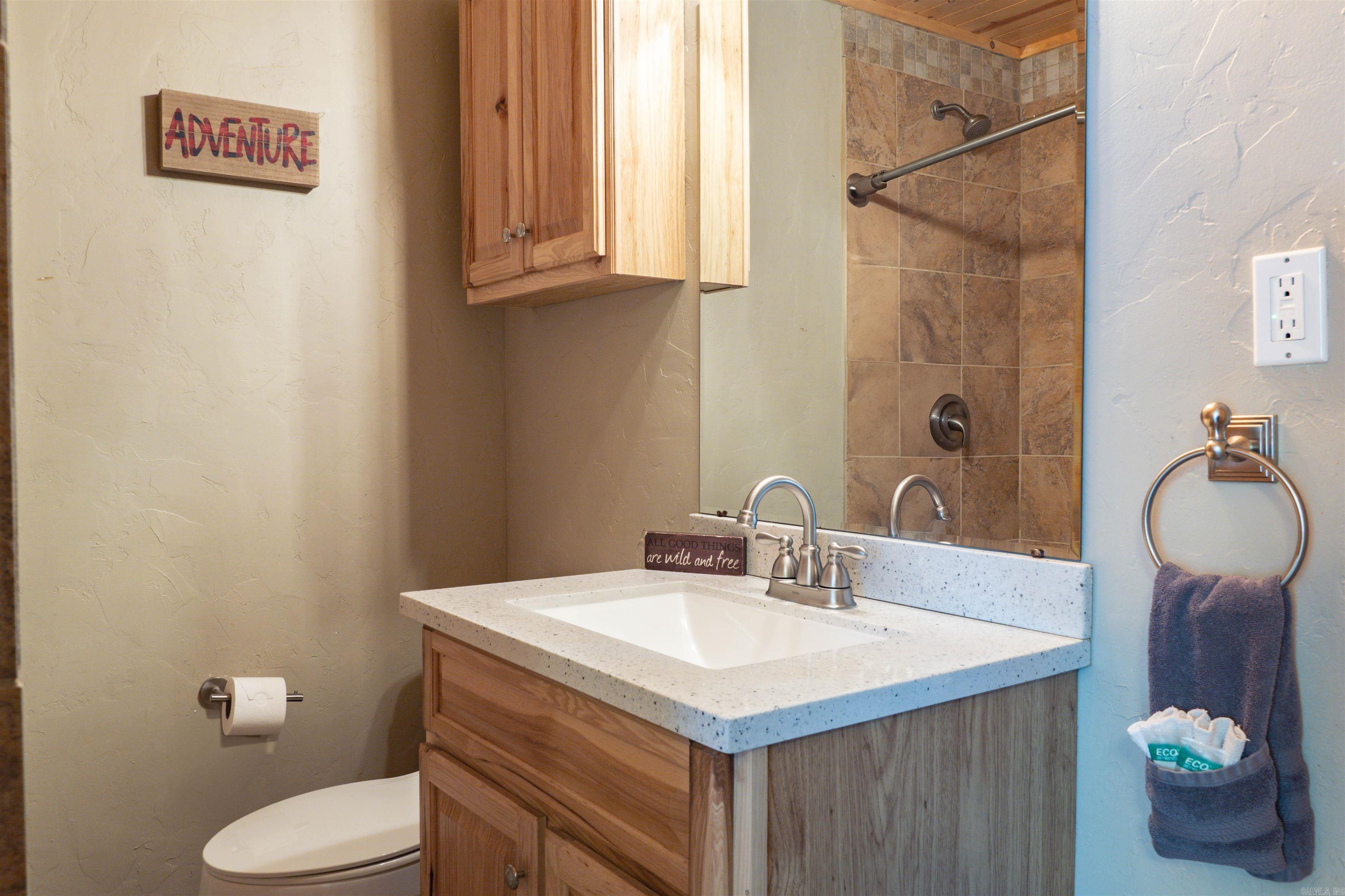 172  Cedar Creek  Hochatown, OK
