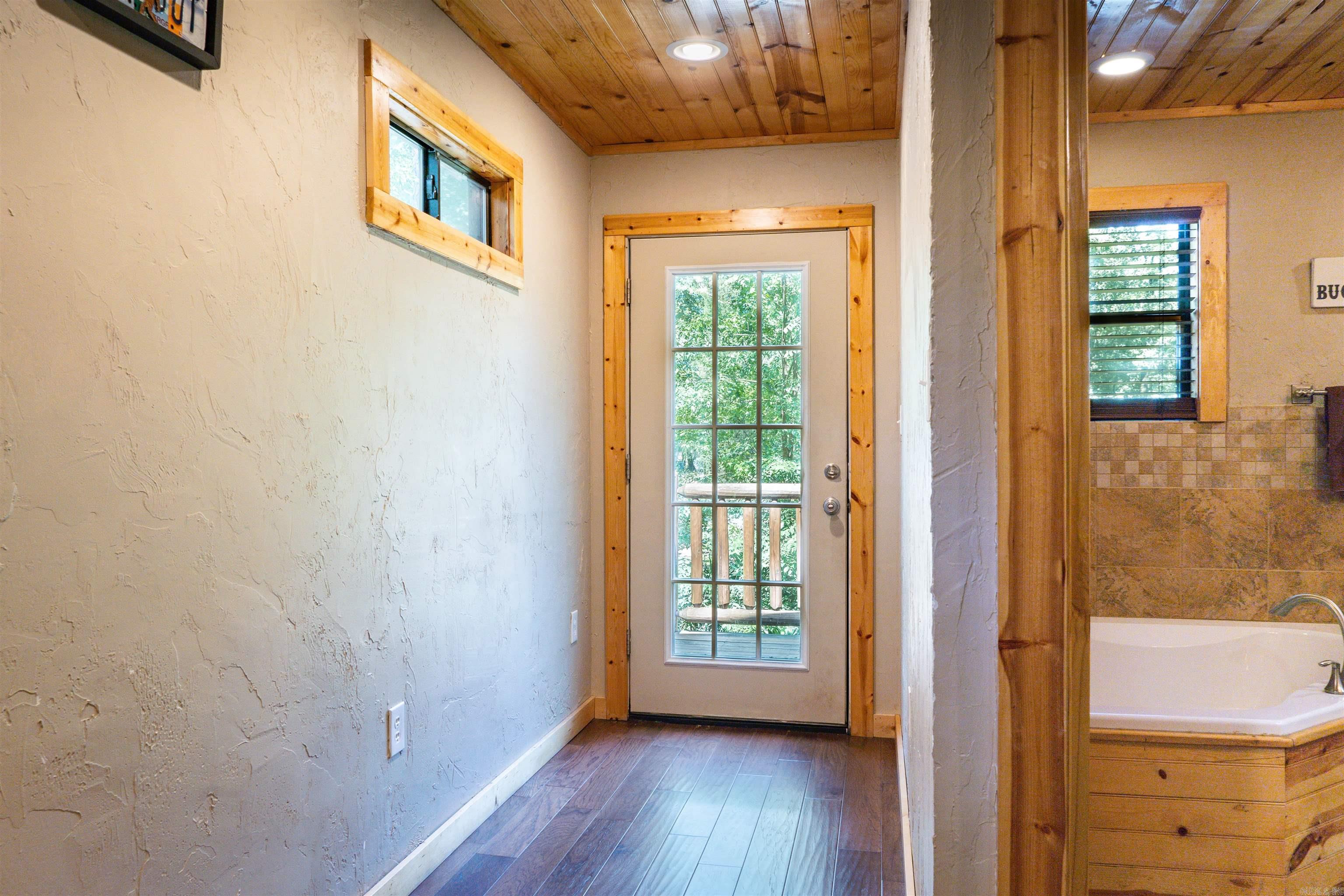 172  Cedar Creek  Hochatown, OK
