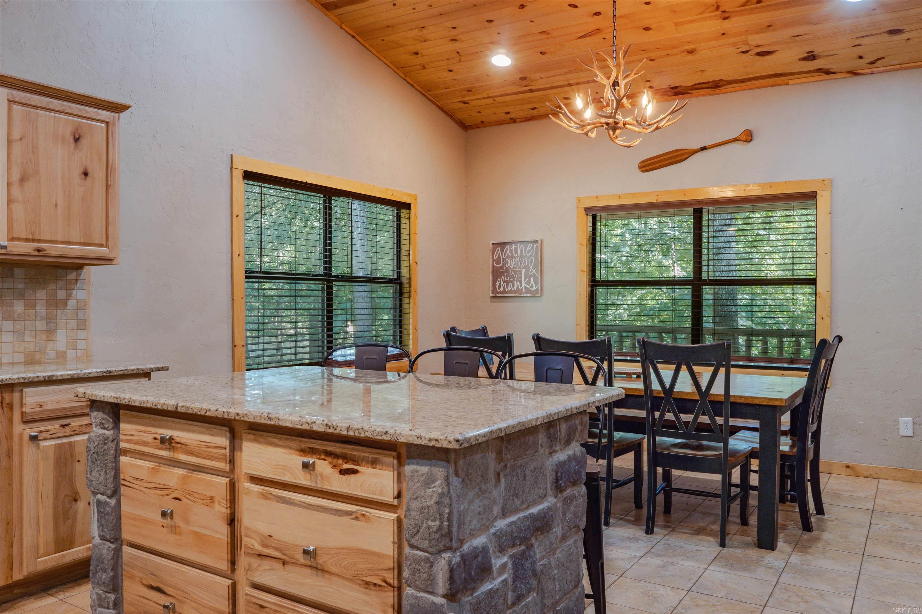172  Cedar Creek  Hochatown, OK