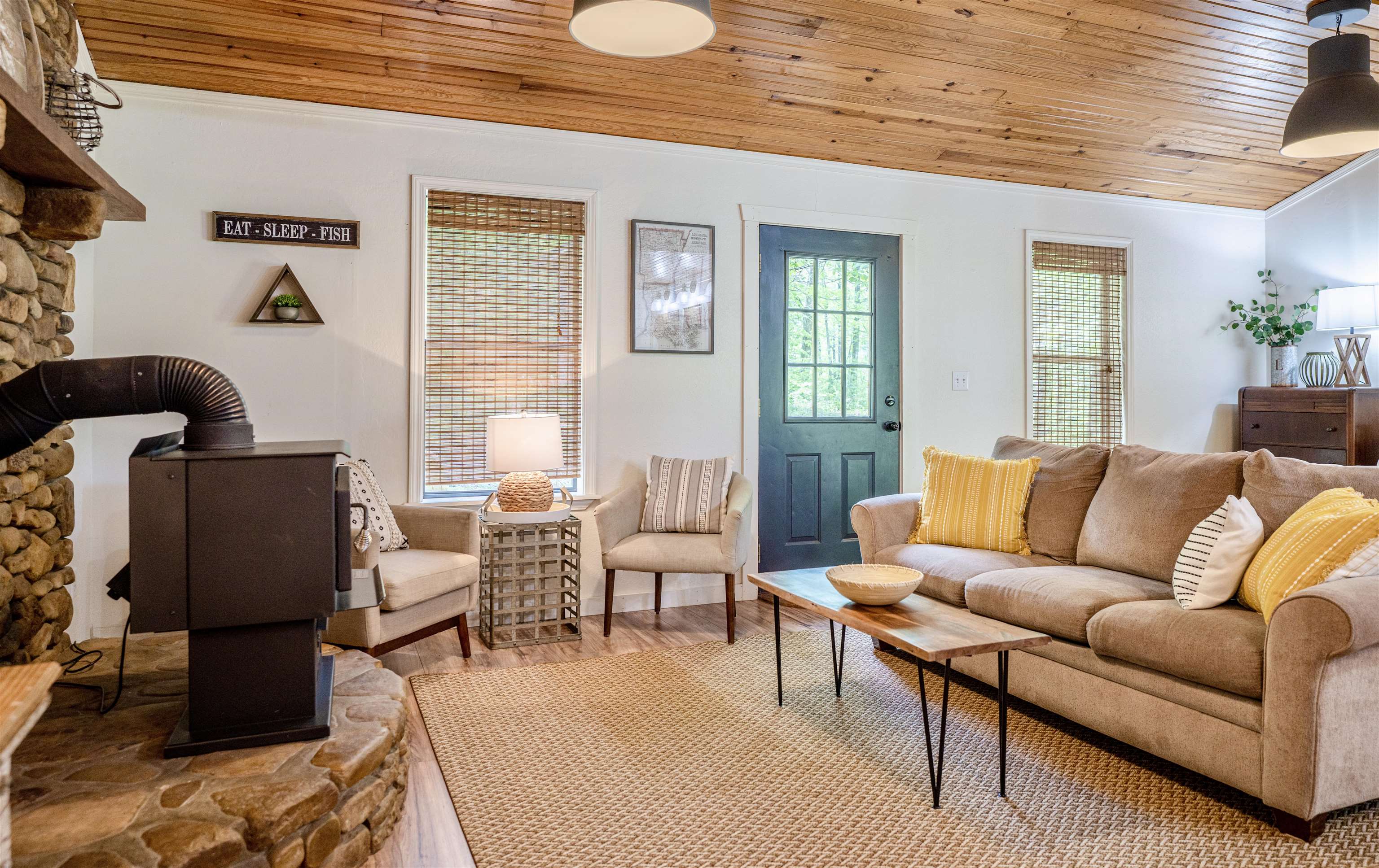 966  Pinewood Lane  Mountain View, AR
