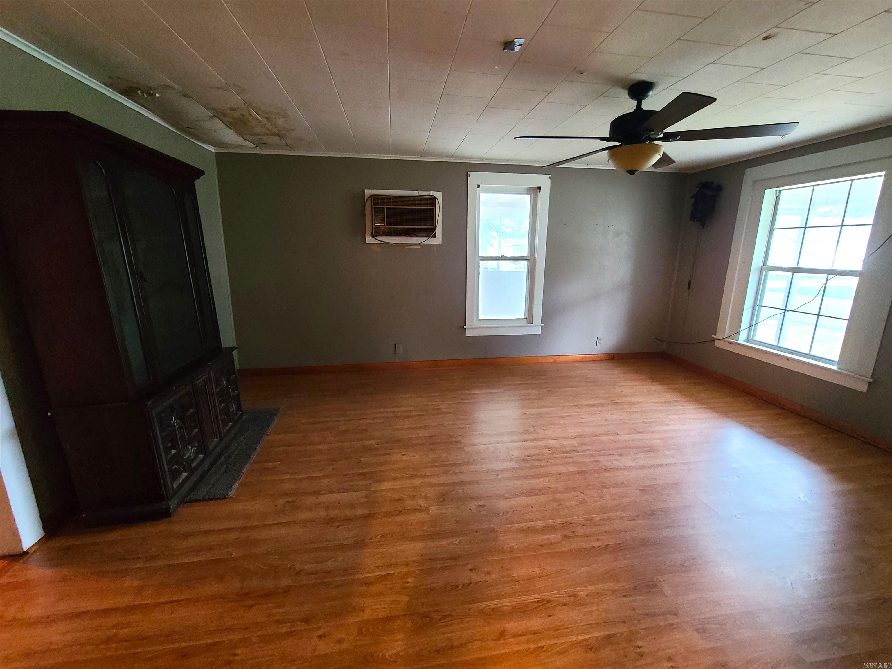187 N Monroe  Piggott, AR