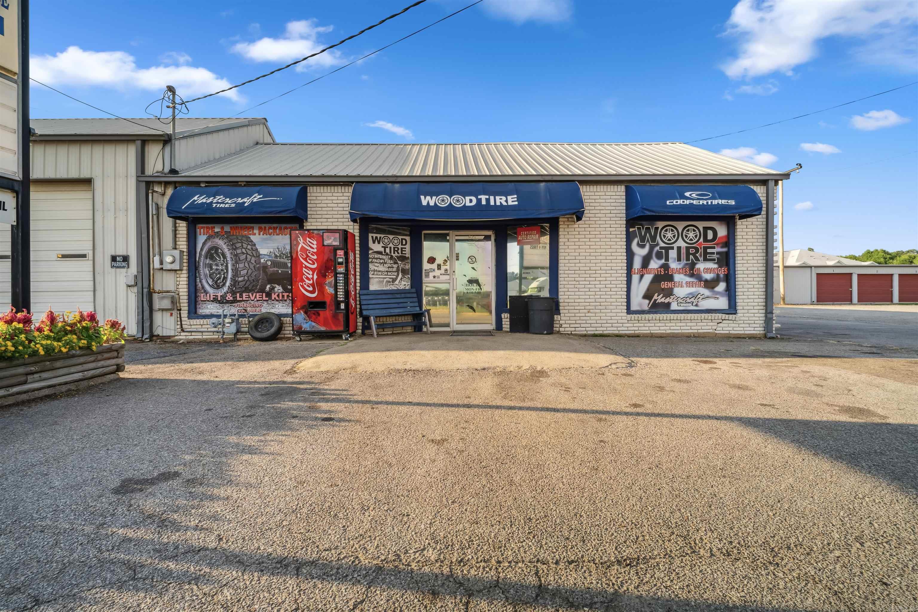821 E Main  Clarksville, AR