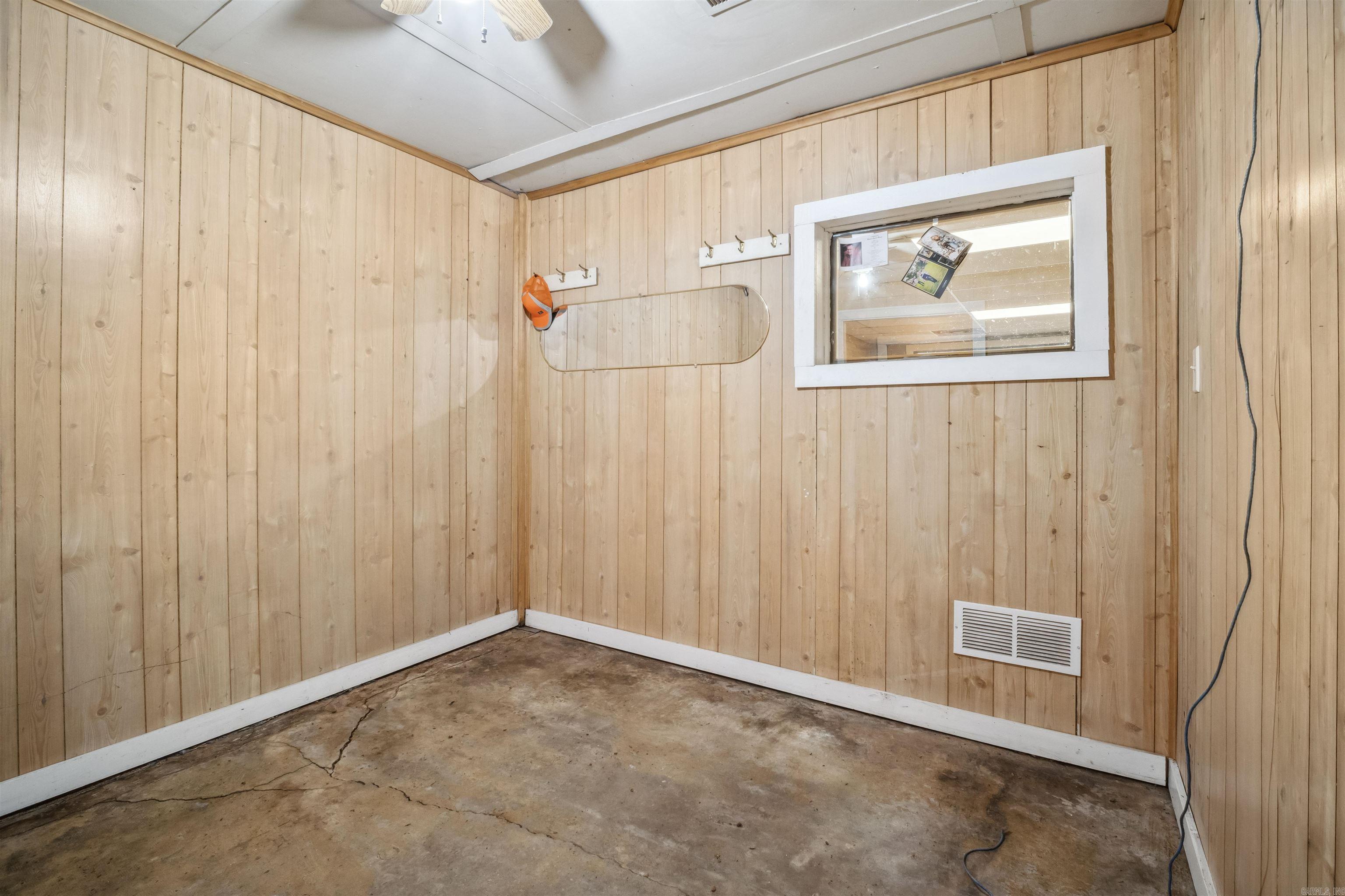821 E Main  Clarksville, AR