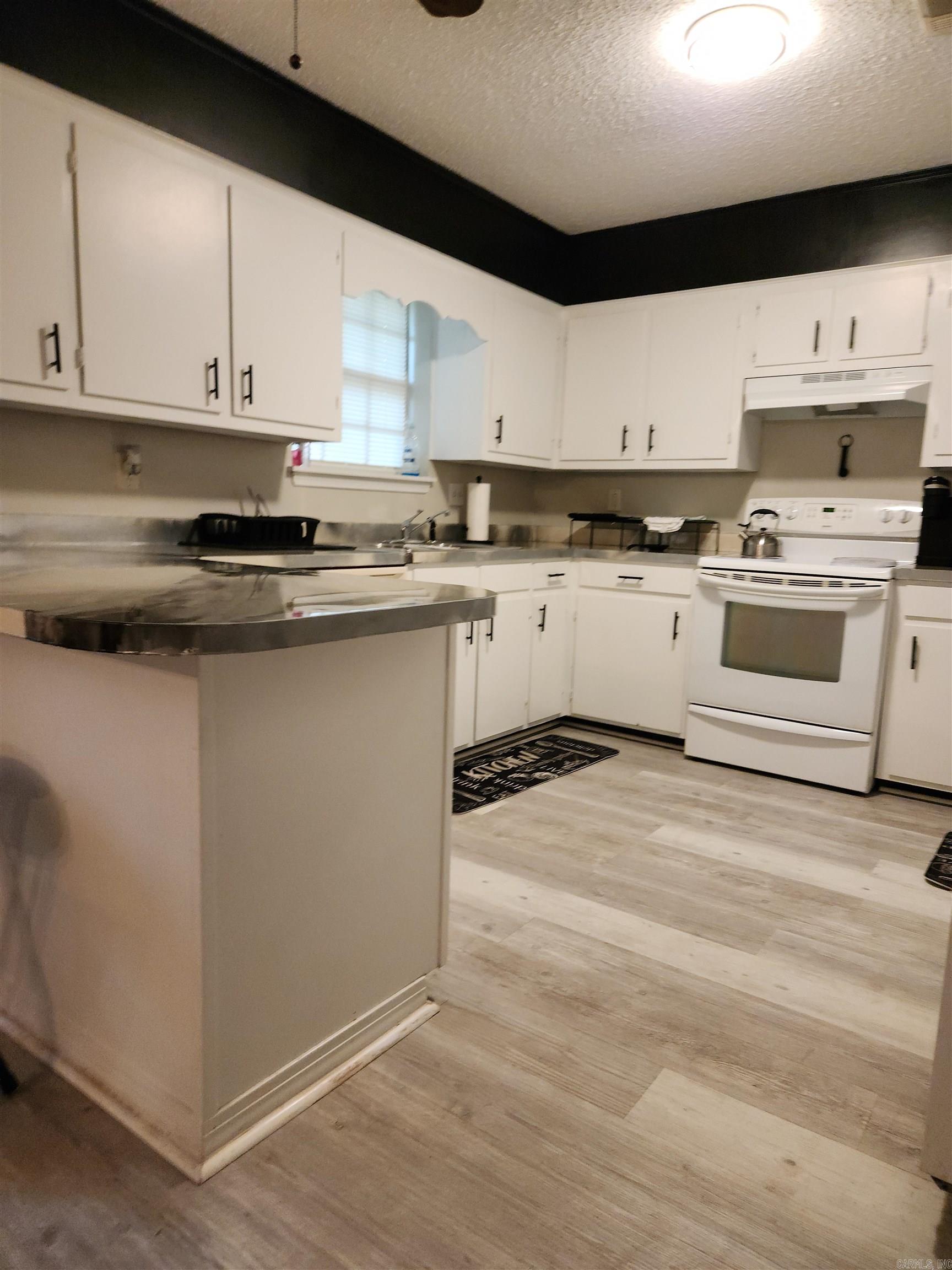 6810  Twin Oaks  Pine Bluff, AR