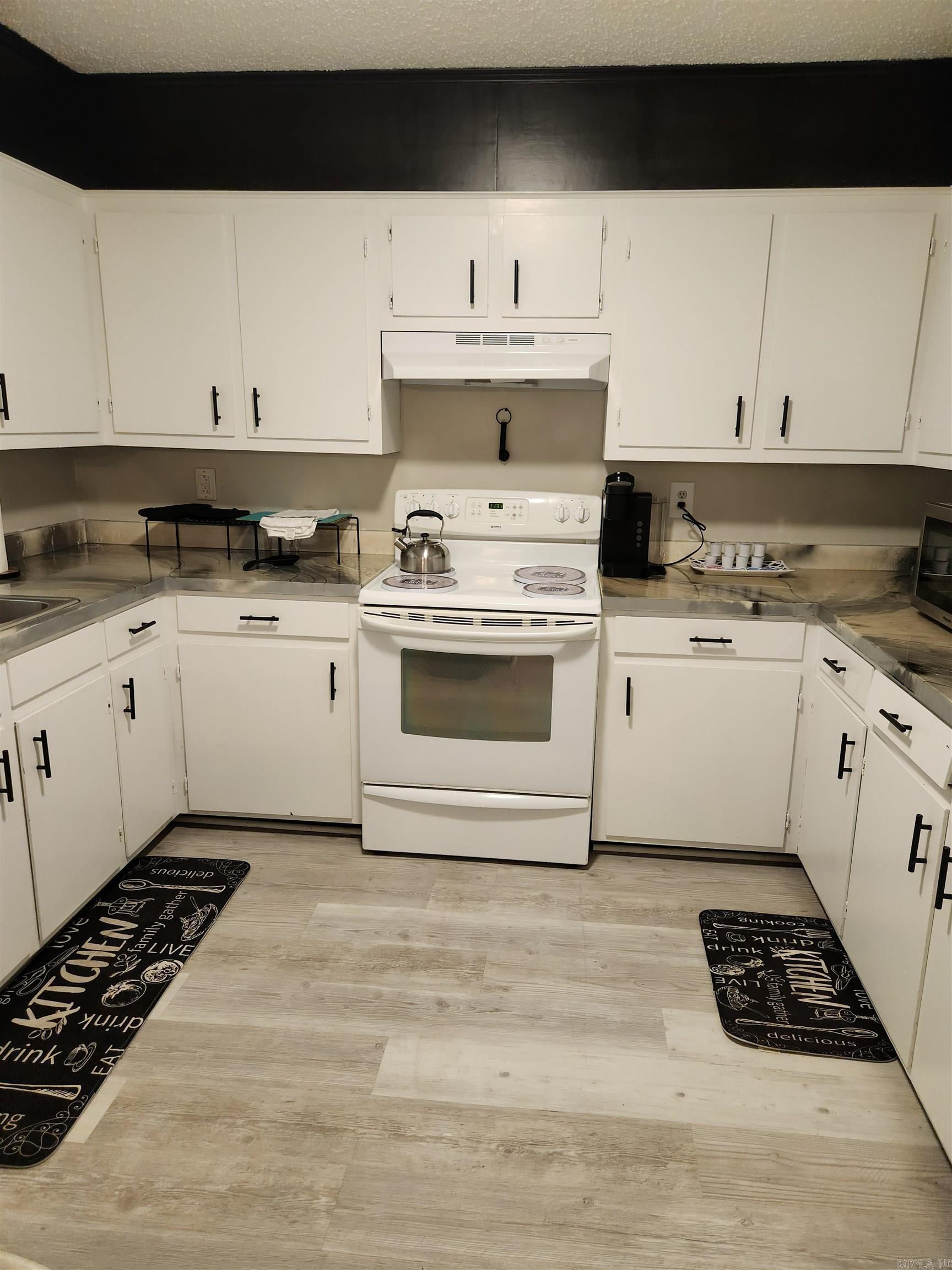 6810  Twin Oaks  Pine Bluff, AR