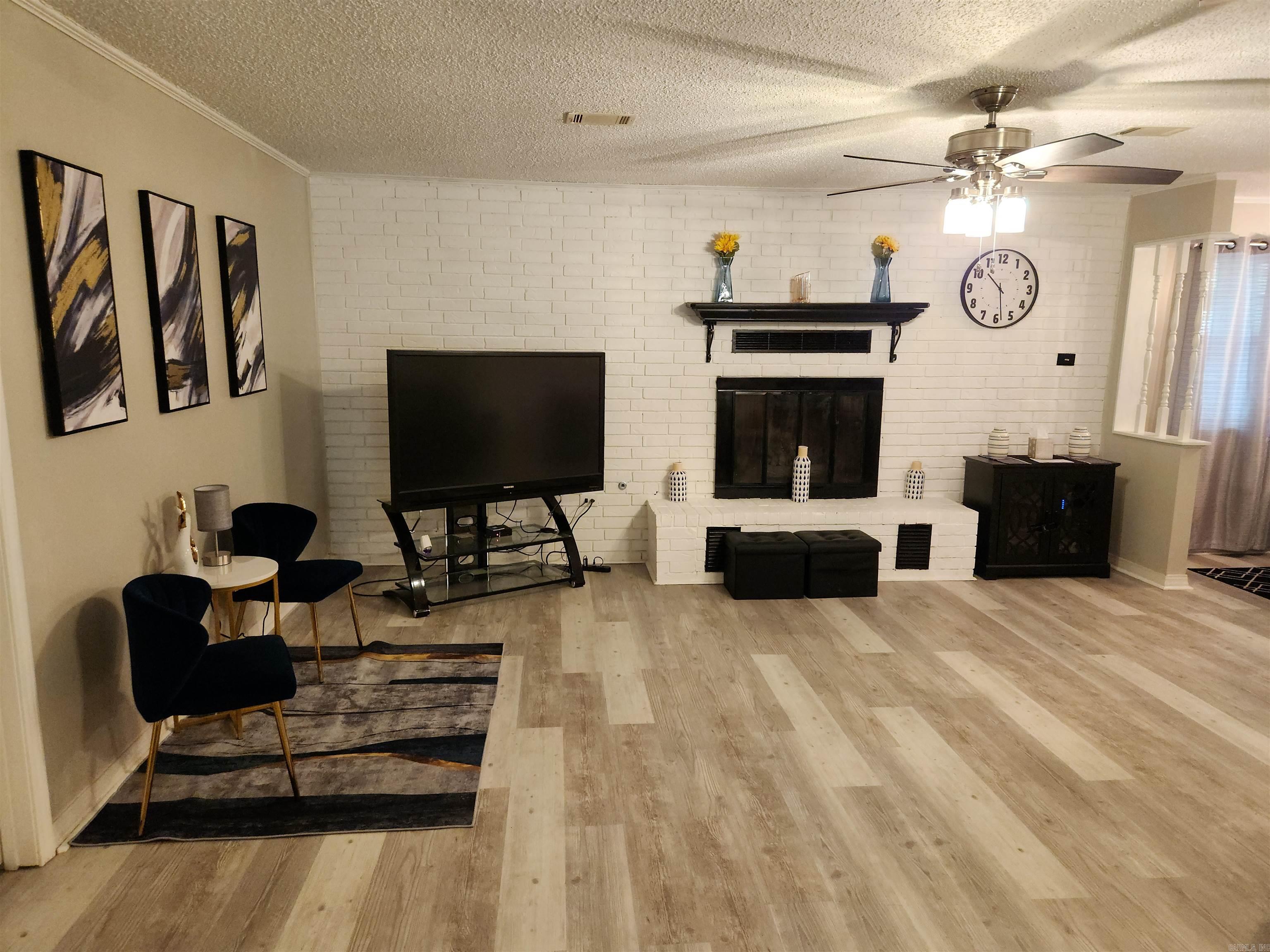 6810  Twin Oaks  Pine Bluff, AR