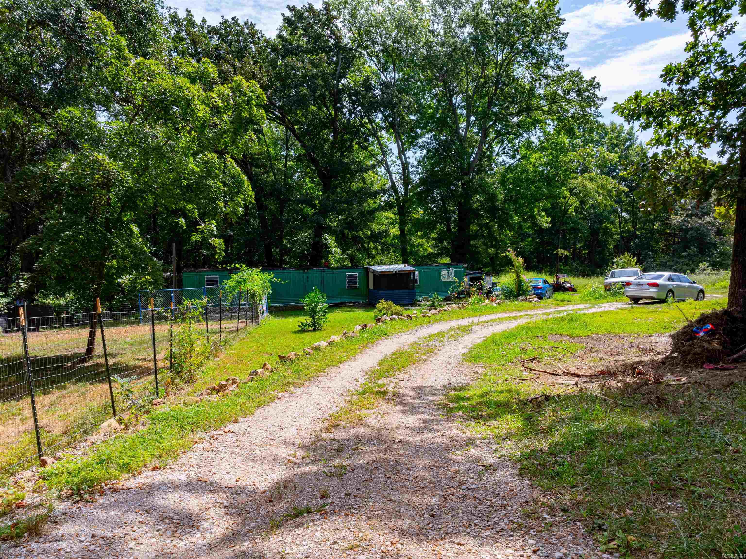 64  Lock 2 Rd  Locust Grove, AR